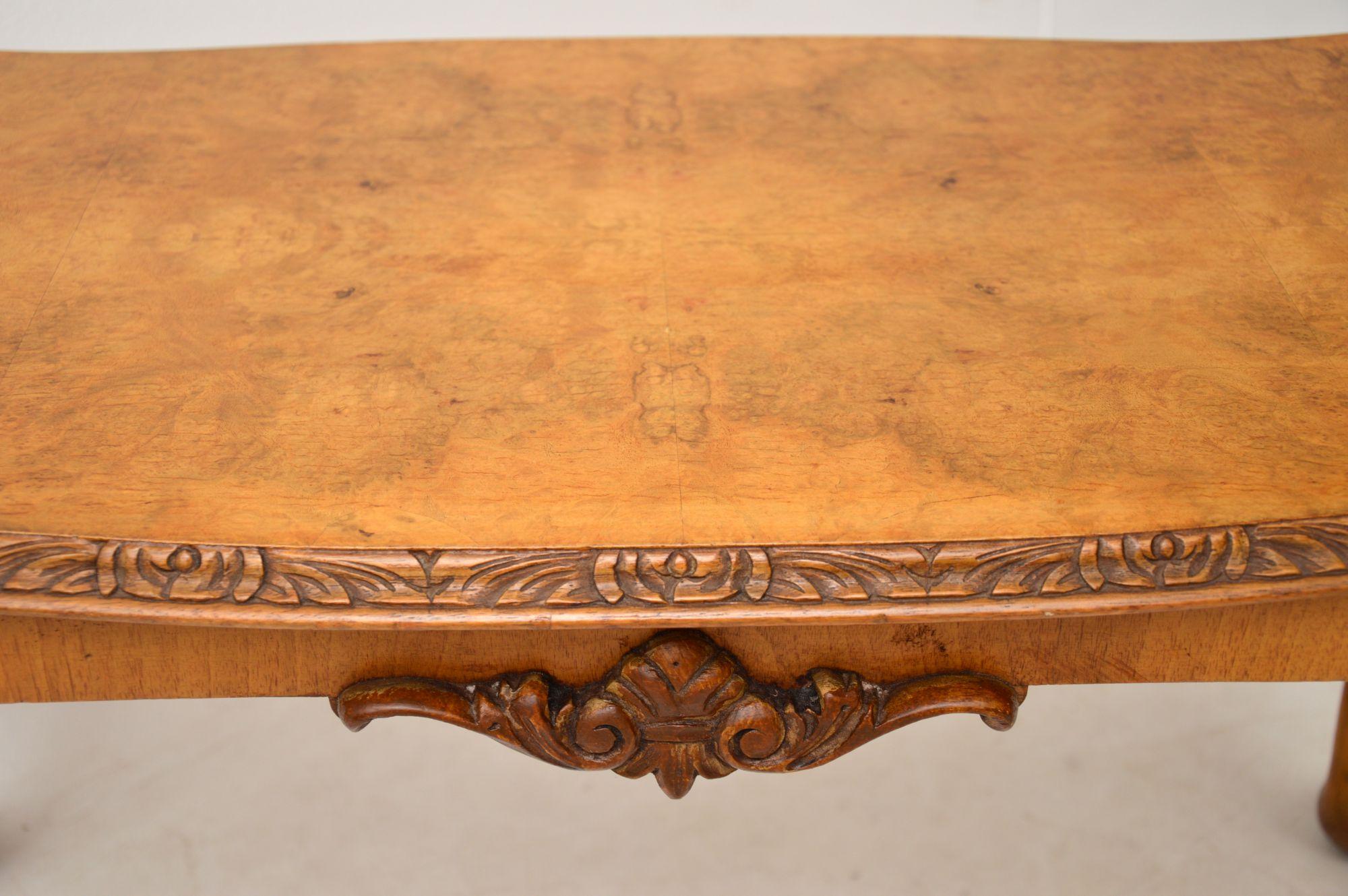 Mid-20th Century Antique Queen Anne Style Walnut Coffee Table