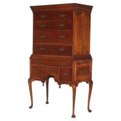 Commodes and Chests of Drawers