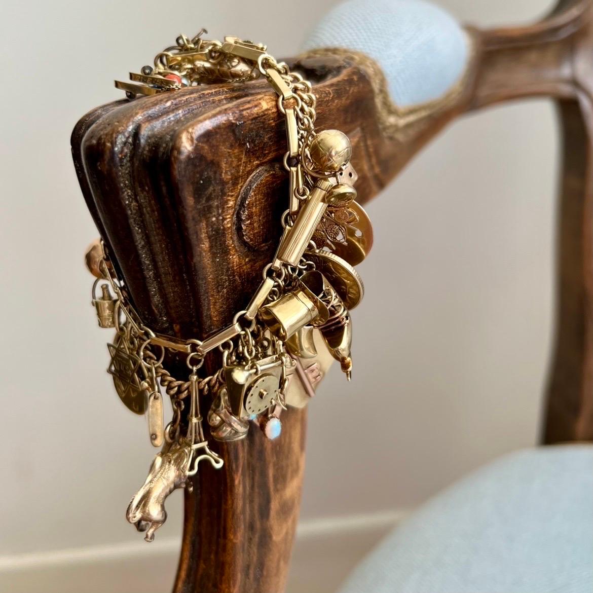 Pendentif breloque ancienne Queen Wilhelmina 1/2 Guilder Coin Charm, Pays-Bas 1907 Bon état - En vente à Rotterdam, NL