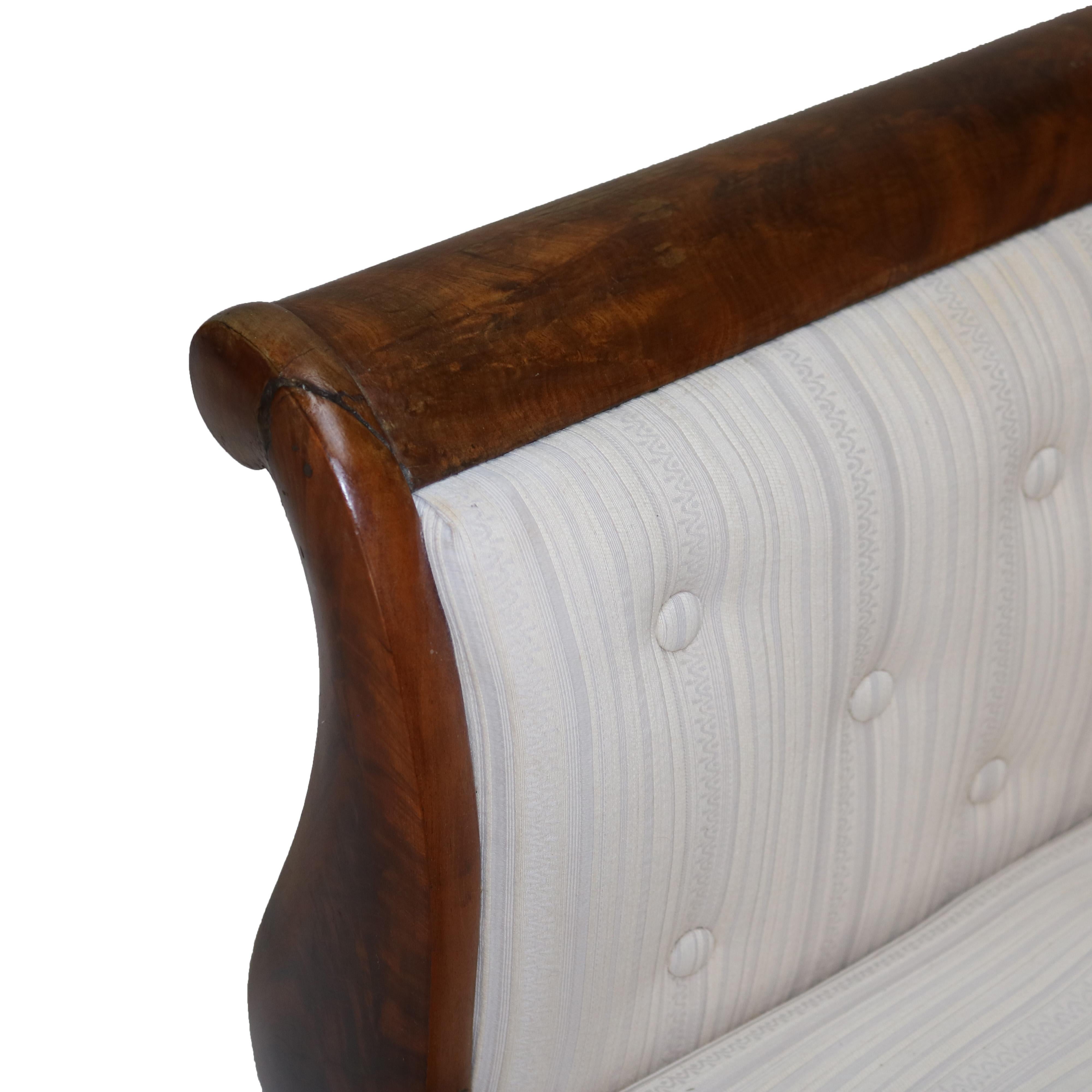 Antique Quervelle Style American Empire Foliate Carved Flame Mahogany Sofa C1850 9