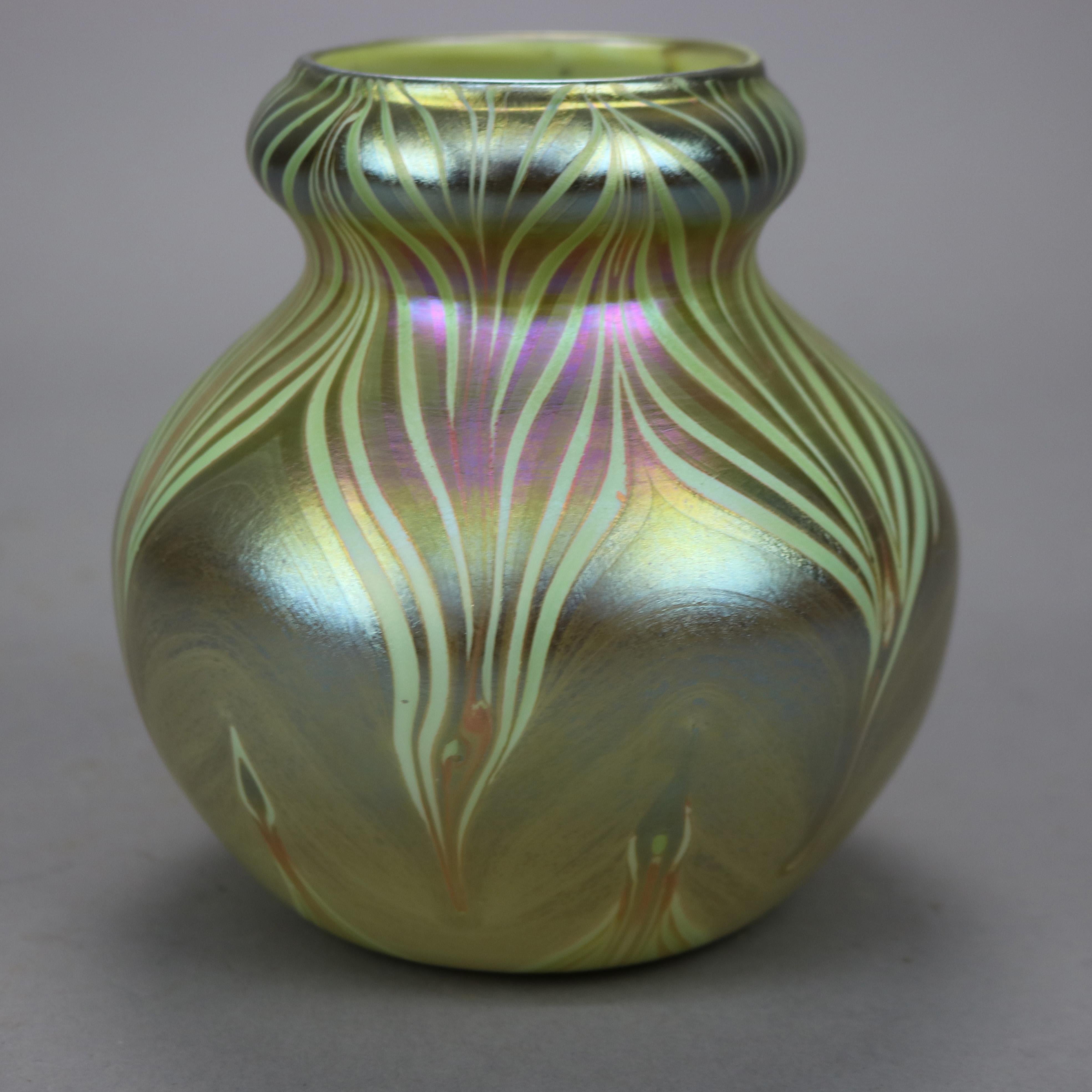 American Antique Quezal Pulled Feather Art Glass Vase circa 1930