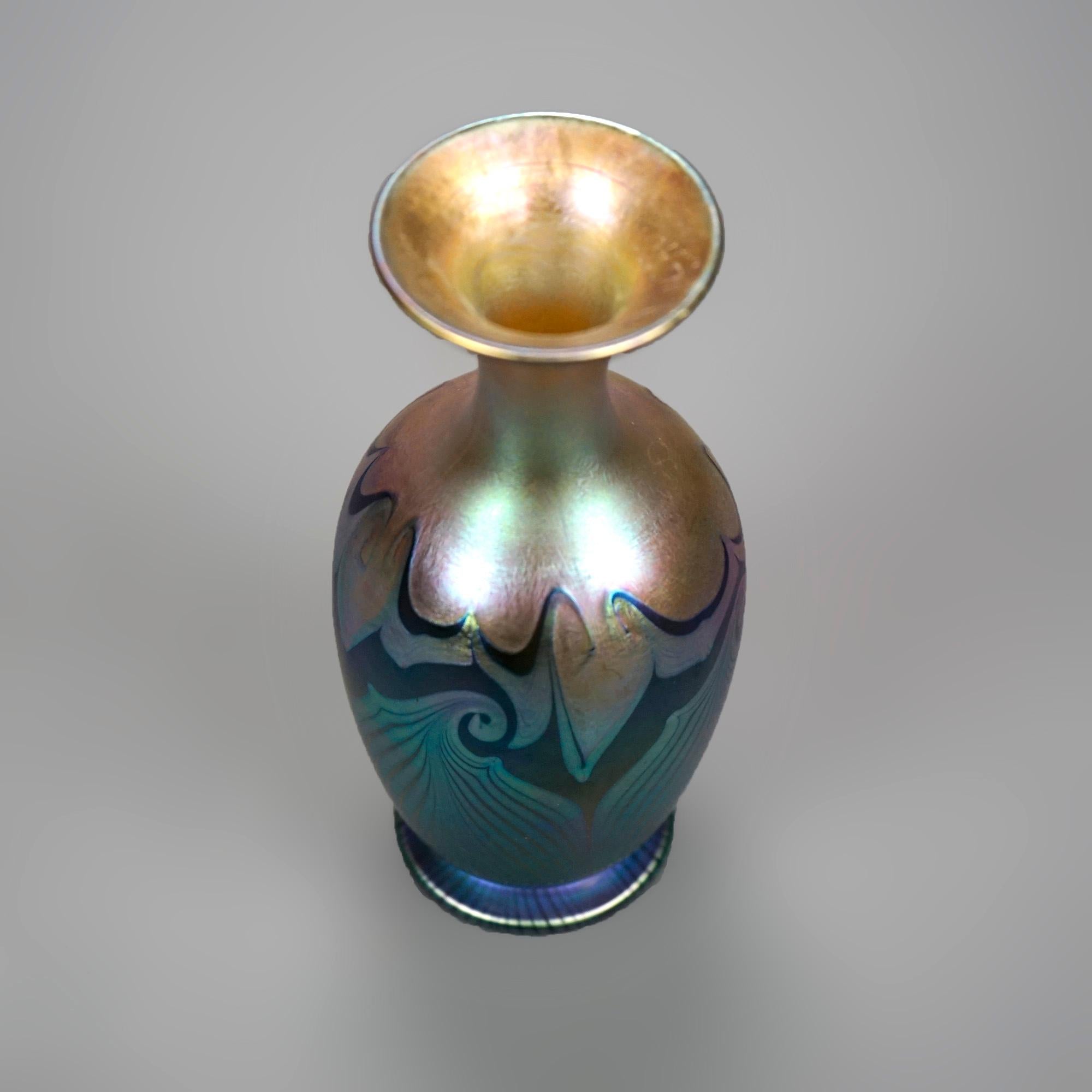 Art Nouveau Antique Quezal Pulled Feather Art Glass Vase Signed B364, c1920