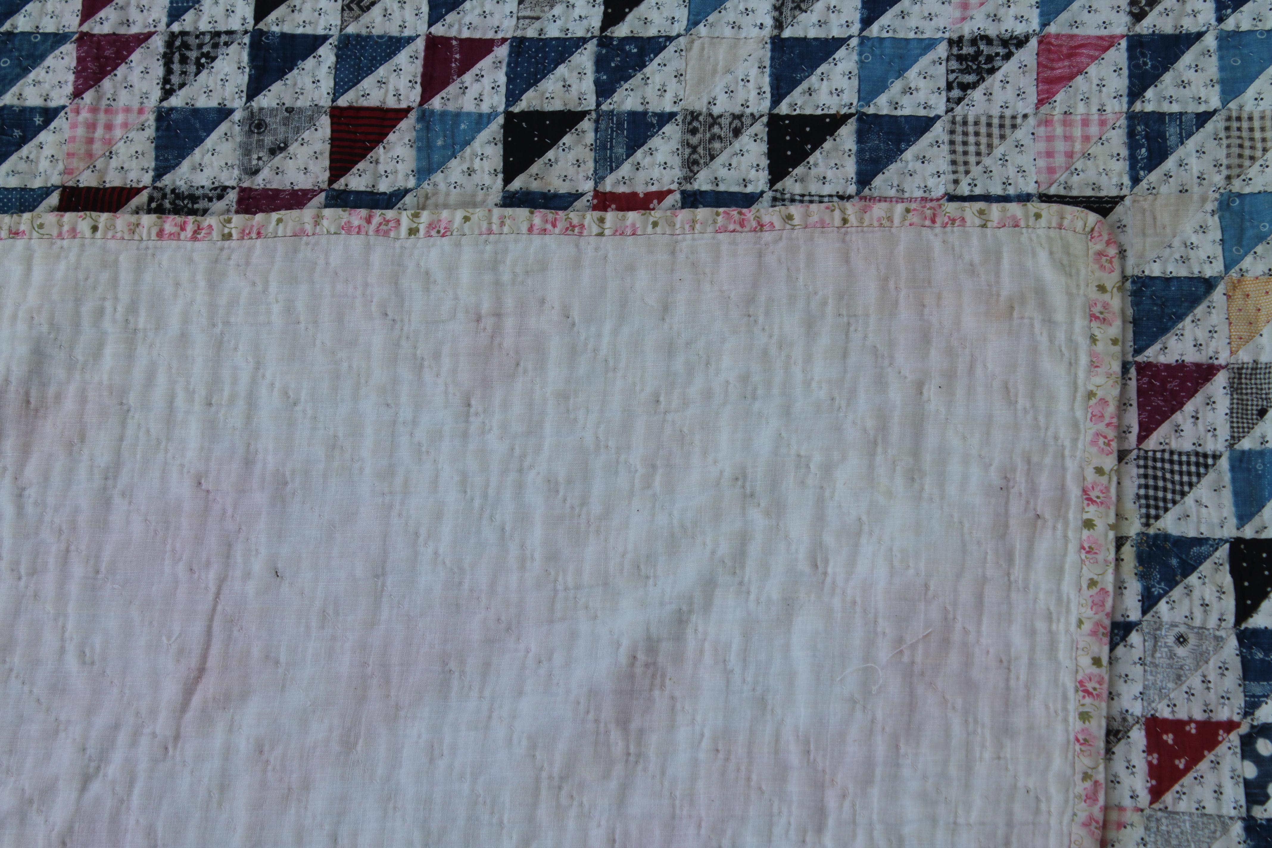 Antique Quilt 19th Century Mini Pieced Quilt, 5600 Pieces In Good Condition In Los Angeles, CA