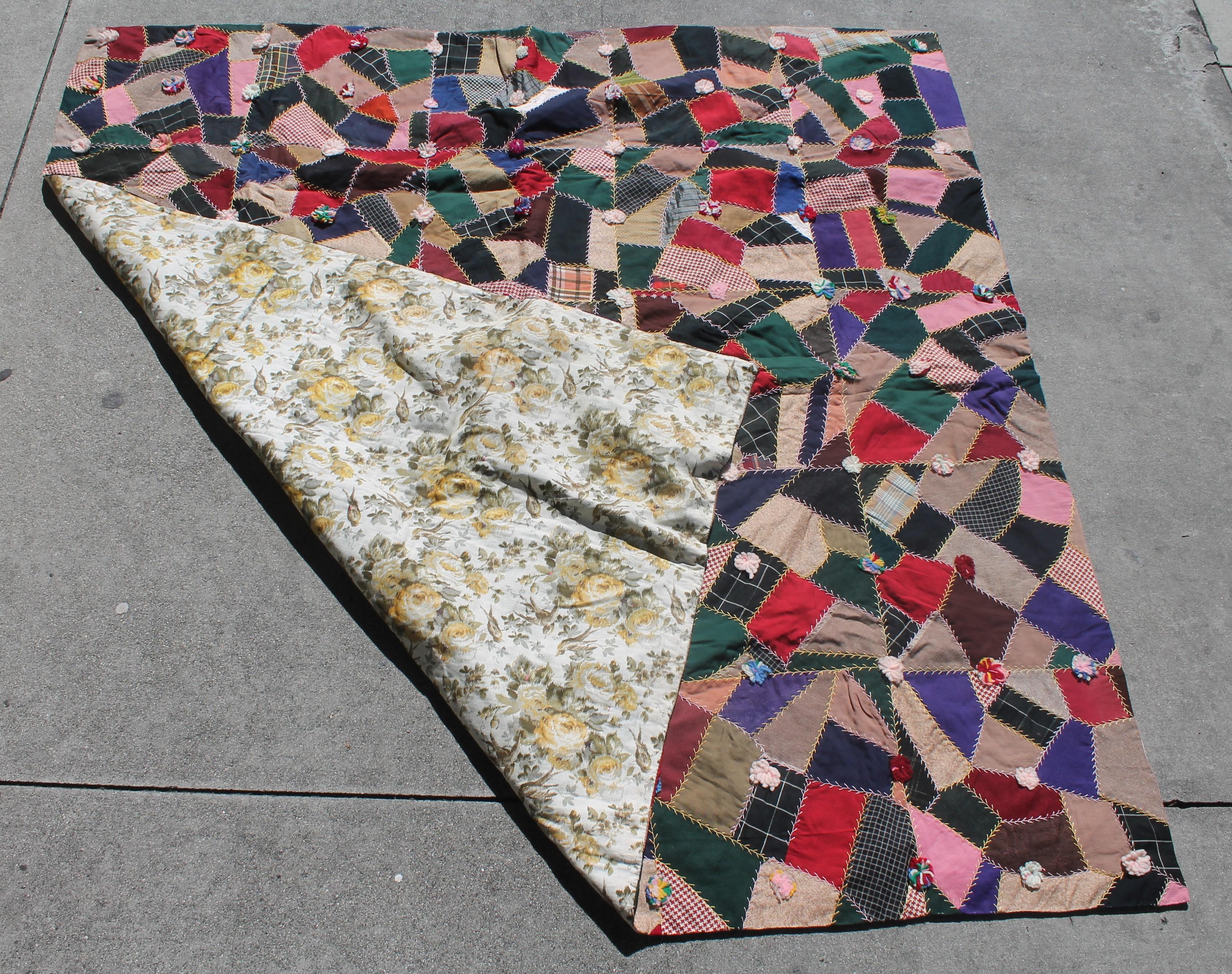 Antique Quilt, 19th Century Wool Crazy Quilt from Pennsylvania In Fair Condition For Sale In Los Angeles, CA
