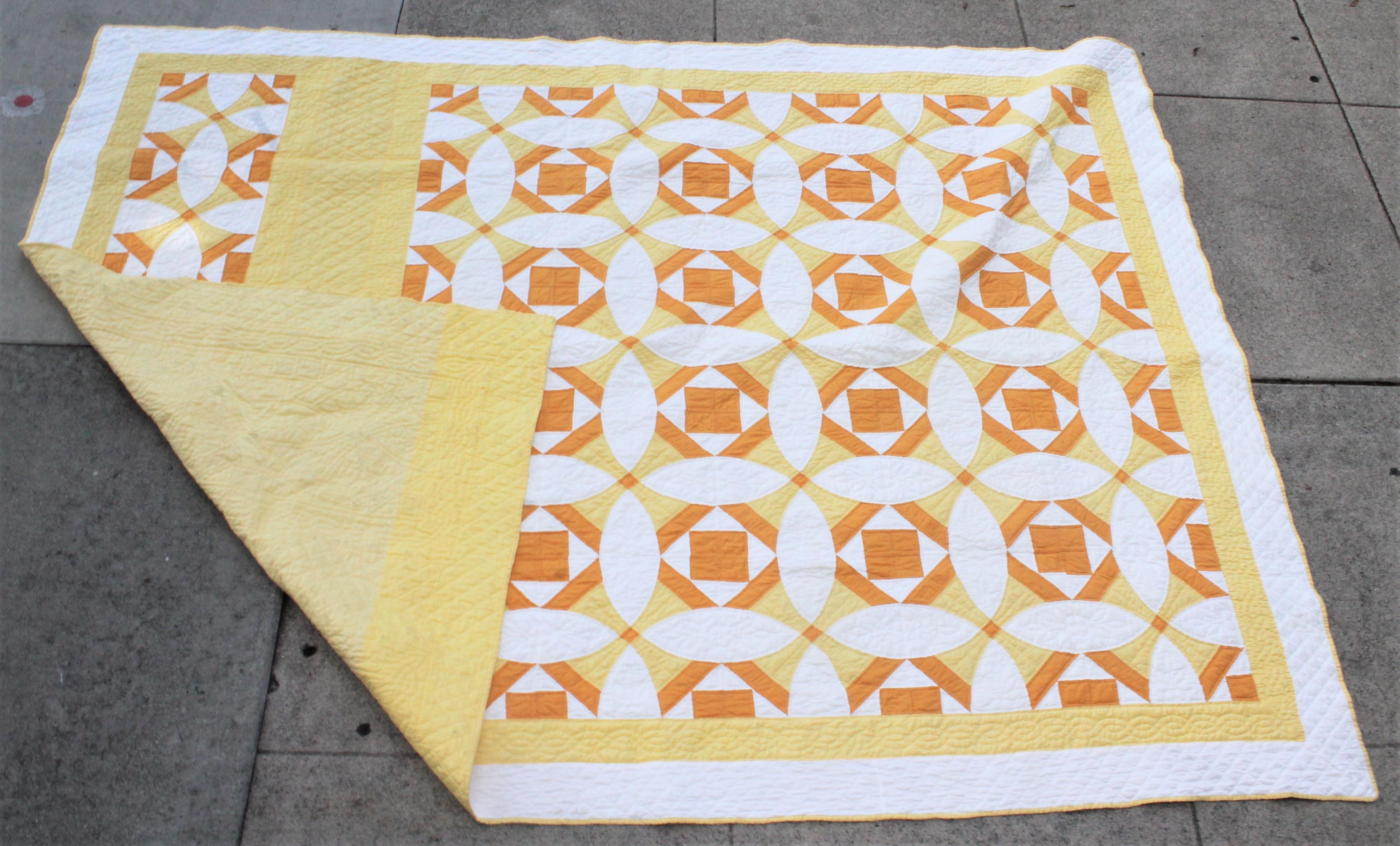 Country Antique Quilt Yellow and White Geometric Pattern For Sale