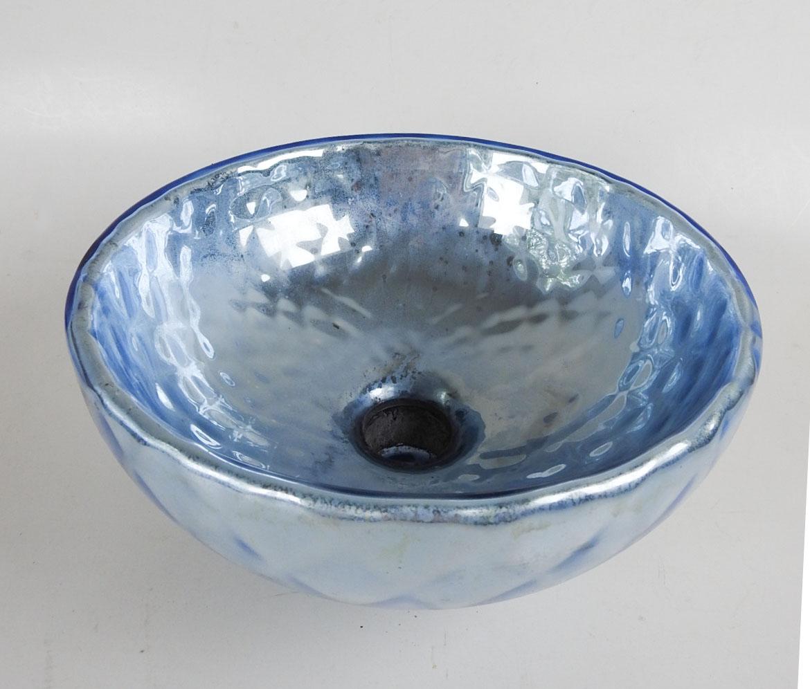 Lampe ou abat-jour antique en verre au mercure bleu glacier, réflecteur, pendentif.  Motif matelassé à l'intérieur, lisse à l'extérieur, ouverture de 2 5/8