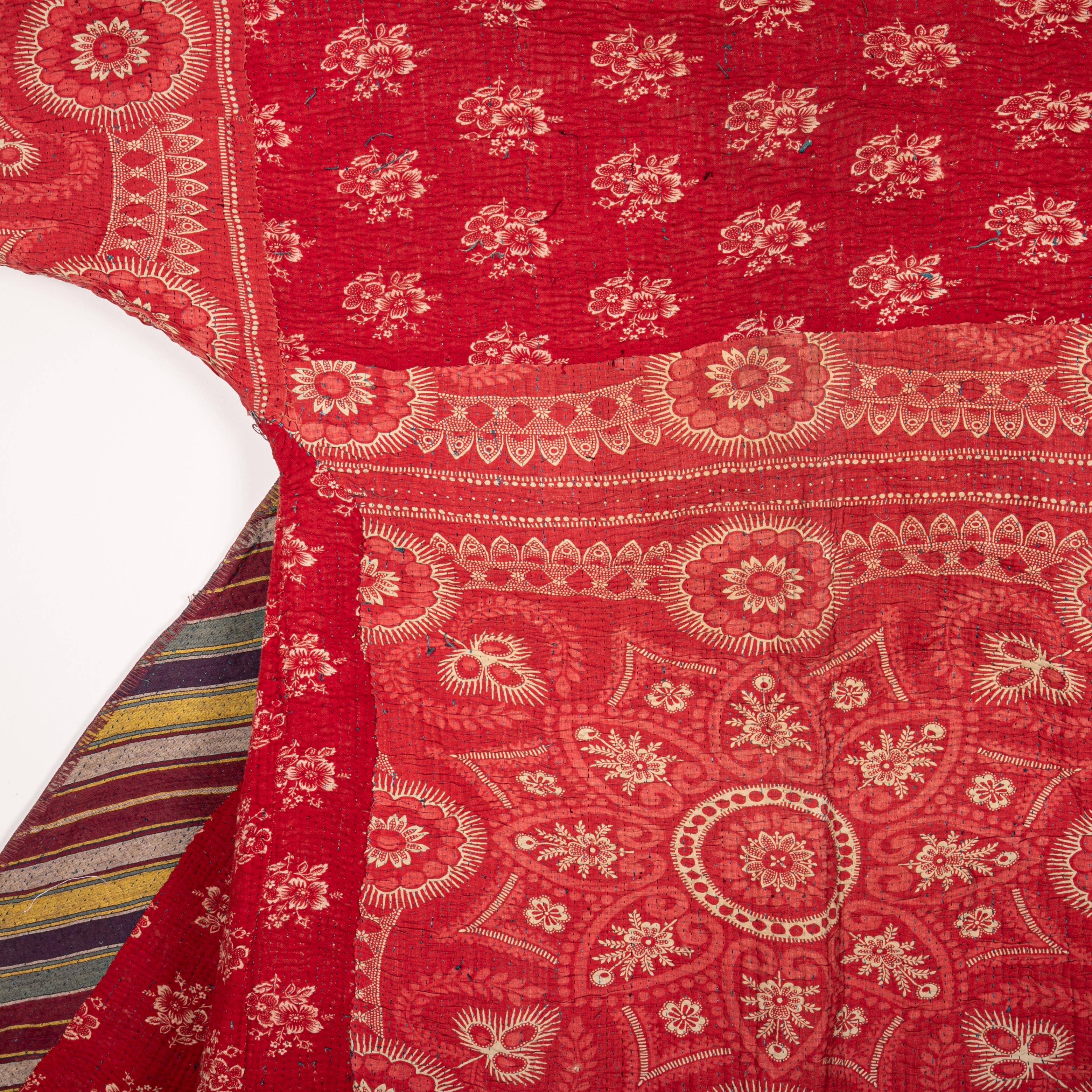 Antiguo chapán acolchado de ikat de Khorazm, Uzbekistán, finales del siglo XIX en venta 3