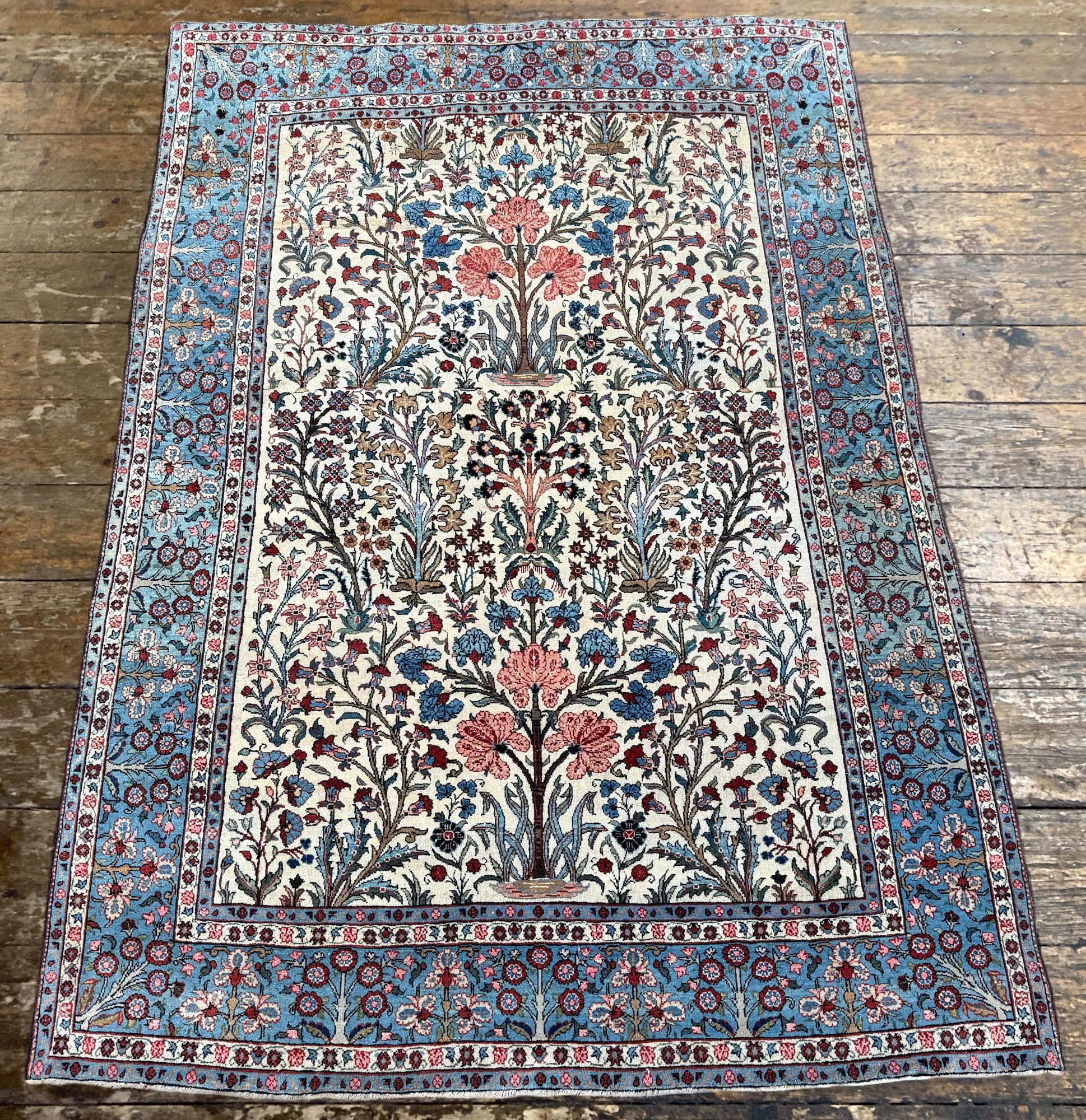 Antiker Qum-Teppich 2,05 m x 1,40 m (Frühes 20. Jahrhundert) im Angebot