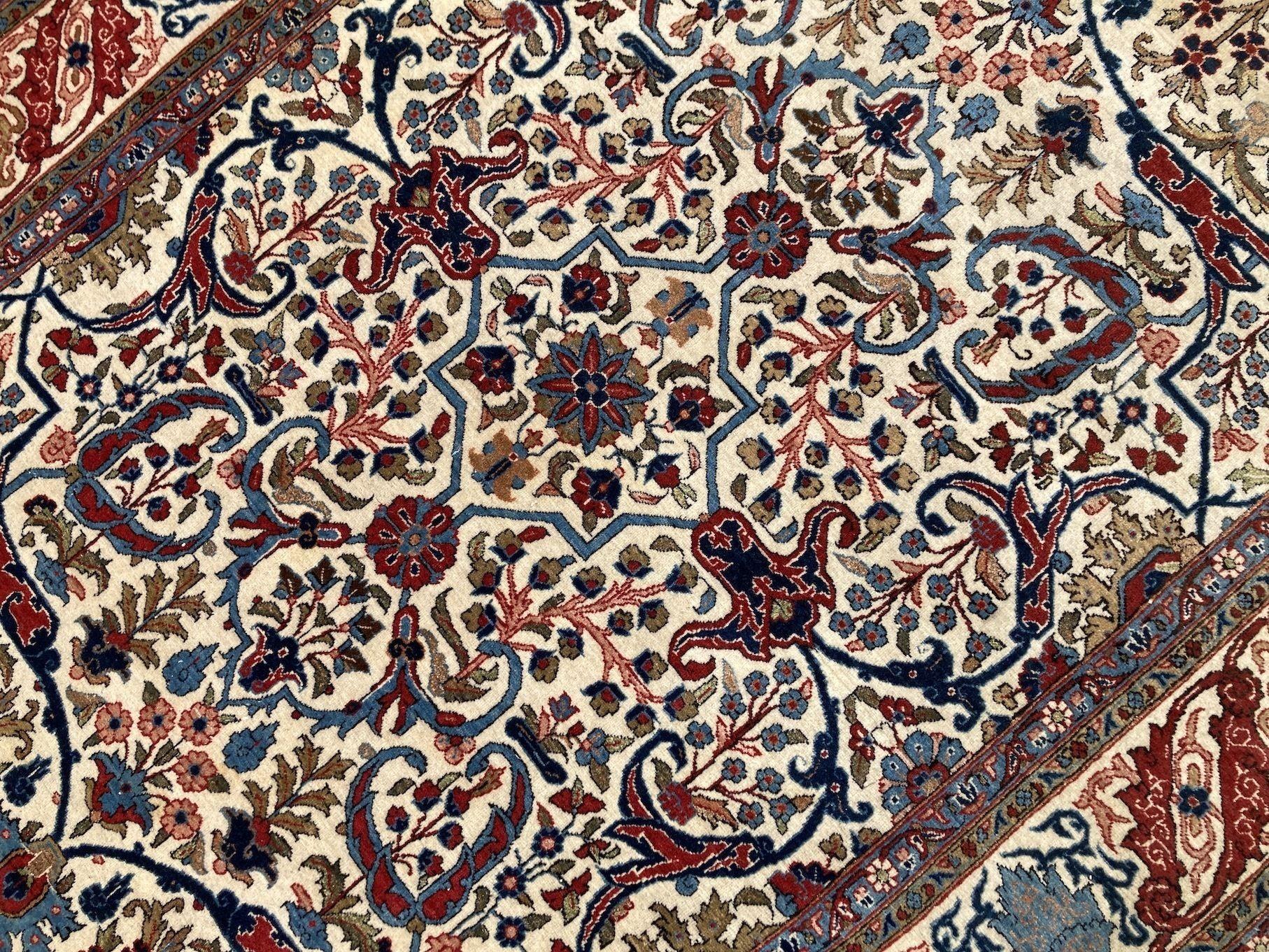 Antique Qum Rug 2.10m x 1.36m For Sale 5