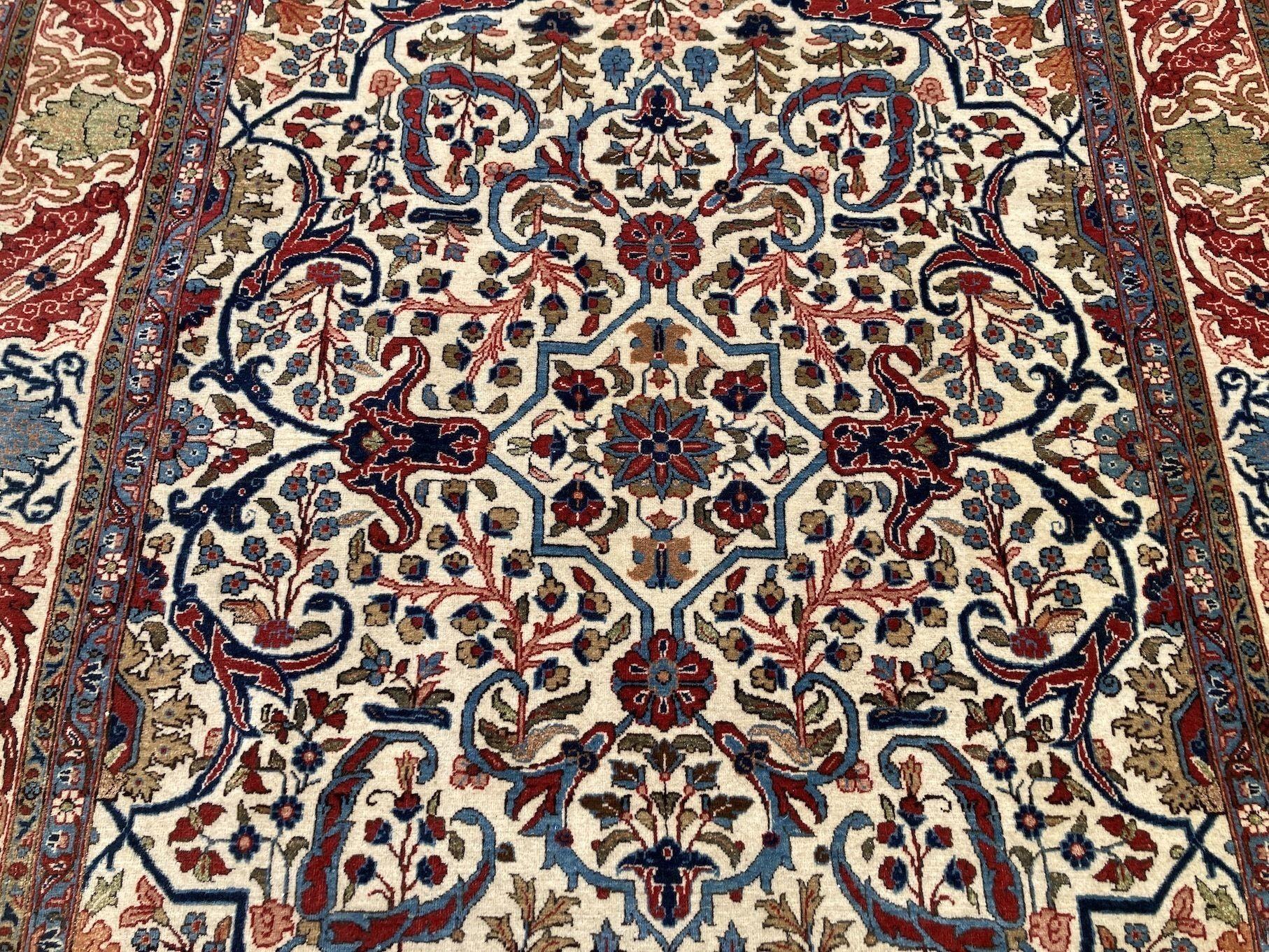 Antique Qum Rug 2.10m x 1.36m For Sale 2