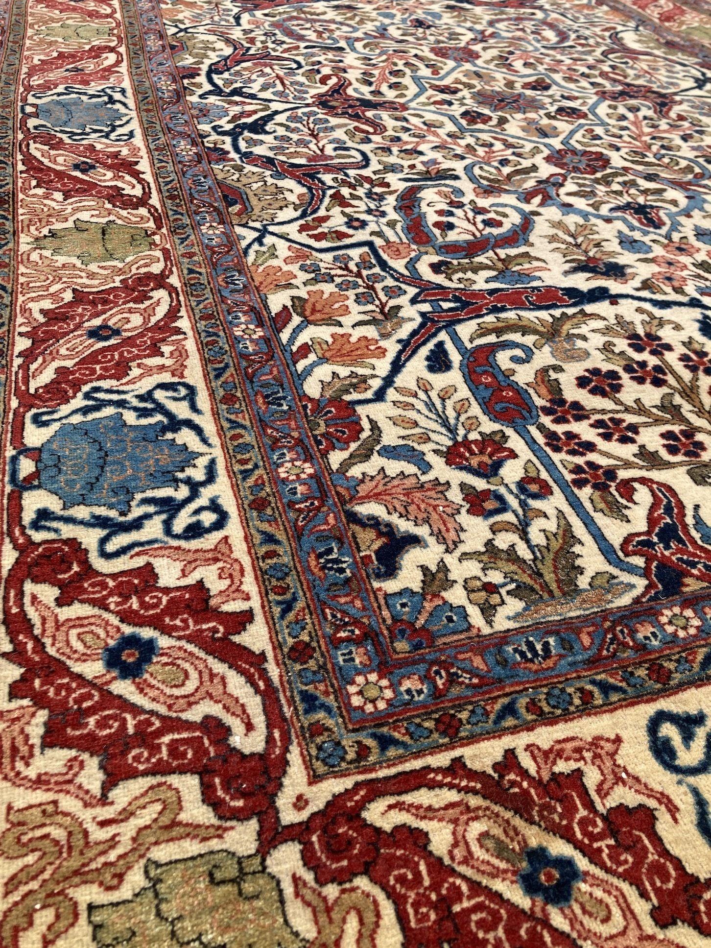 Antique Qum Rug 2.10m x 1.36m For Sale 3