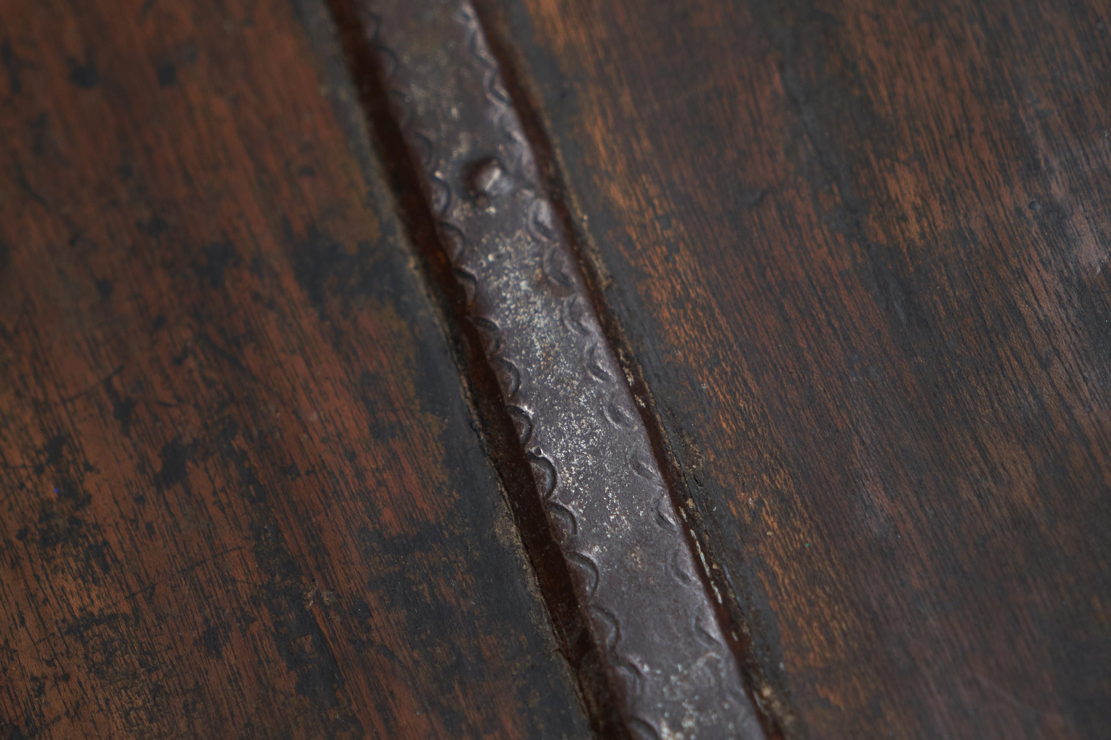 Table de salle à manger ancienne de cour du Rajasthan 19ème siècle en vente 7
