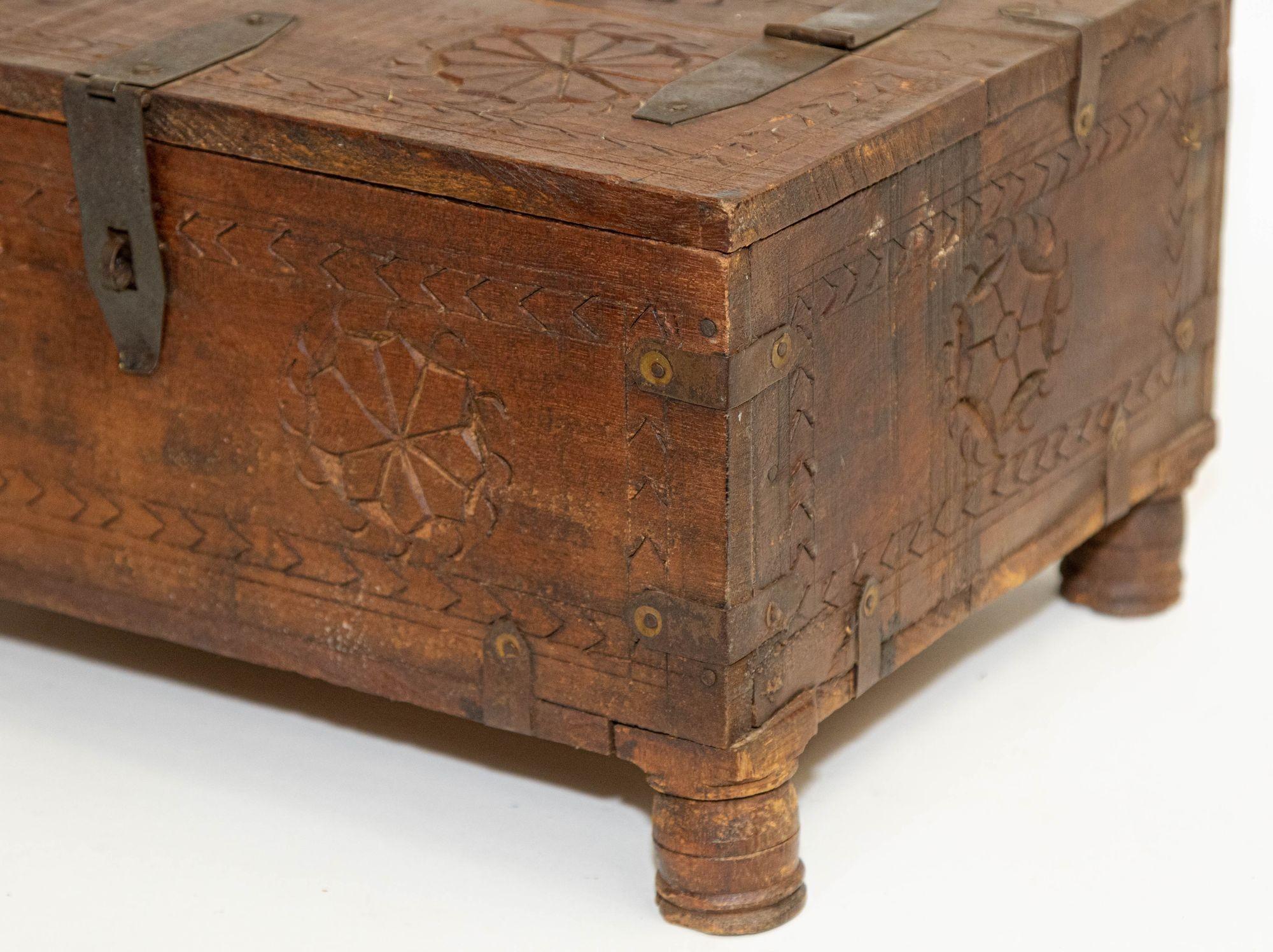 Antique Rajasthani Footed Chest Box India 1900's For Sale 5