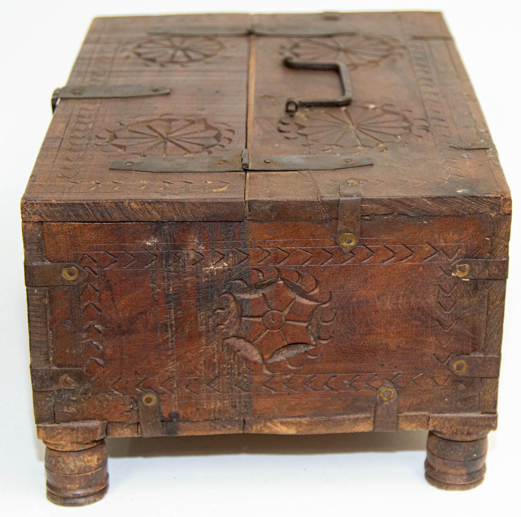 Antique Rajasthani Footed Chest Box India 1900's For Sale 7