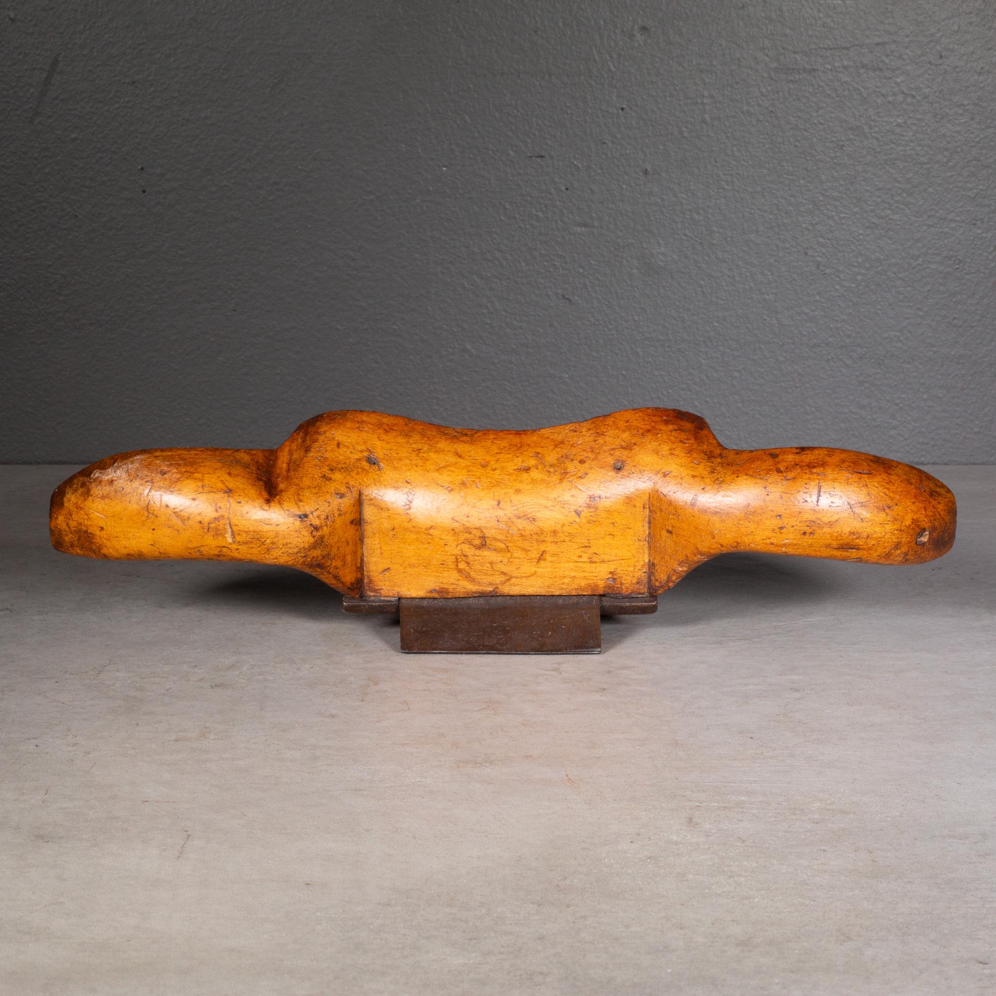 Industriel A.I.C C Wood Wood Scraper (grattoir) d'ébéniste en corne de bélier, c.1905, Antiquités en vente