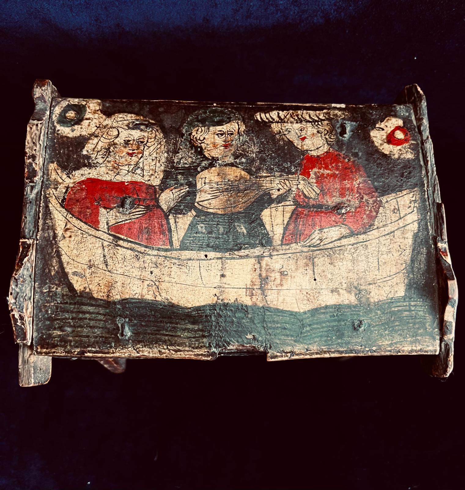Cet exceptionnel coffret peint vénitien du XVe siècle est un rare exemple d'art décoratif de la fin du Moyen Âge et du début de la Renaissance dans la République de Venise, en Italie. Sculpté à la main dans du bois et orné de pigments polychromes