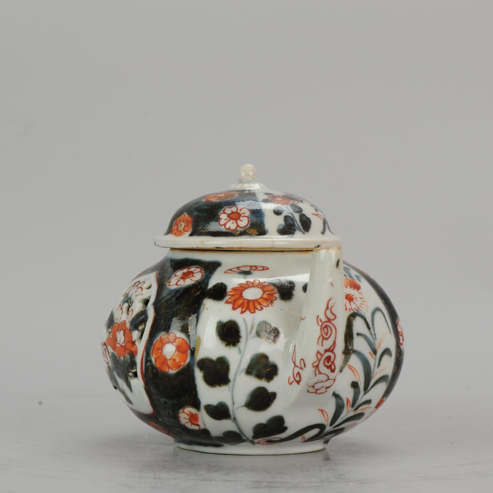 Antique Rare 1670-1690 Japanese Imari Porcelain Teapot Arita Edo Japan In Good Condition In Amsterdam, Noord Holland