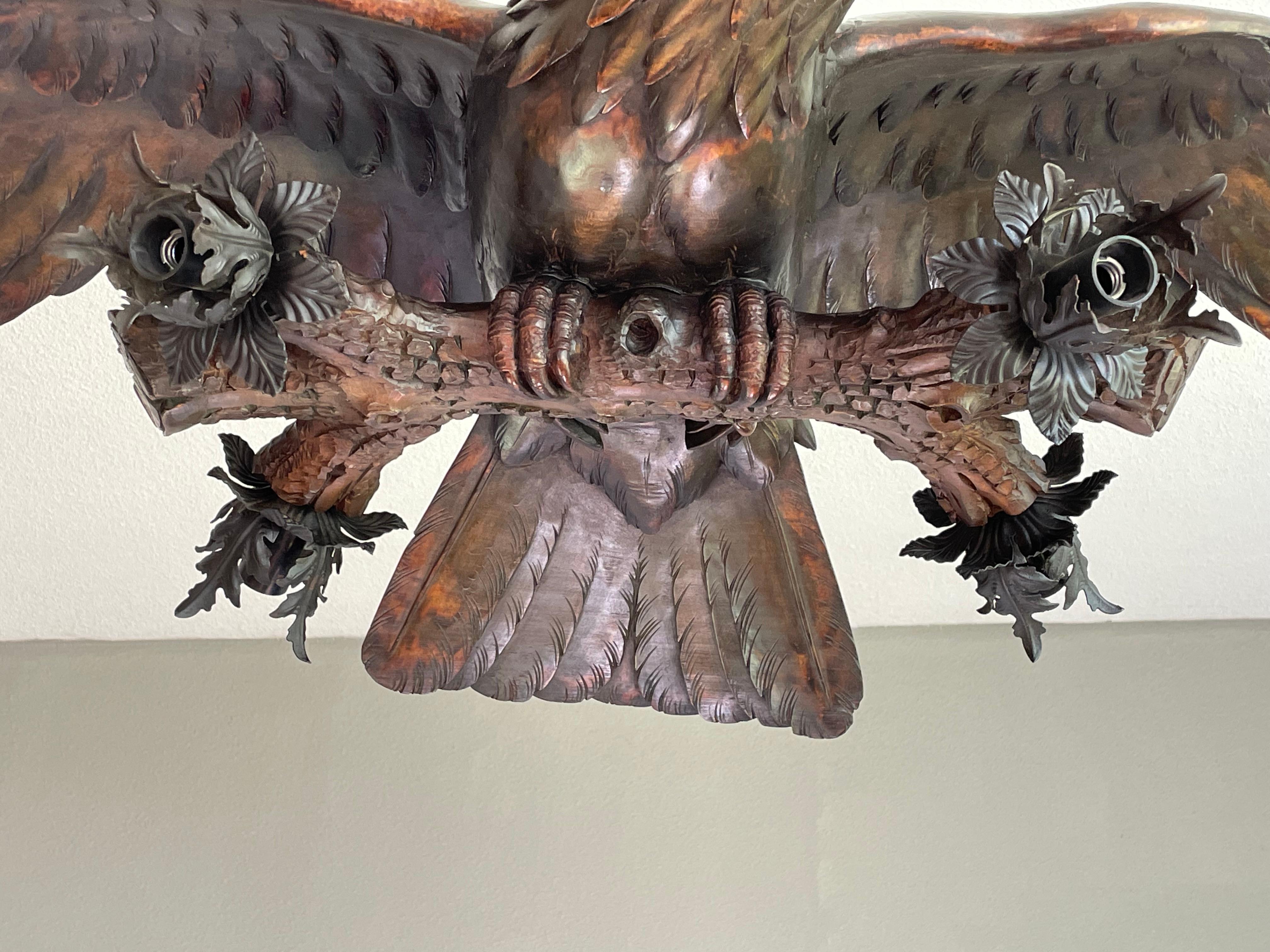 Antique, Rare and Large Hand Carved Black Forest Flying Eagle Pendant Chandelier For Sale 5