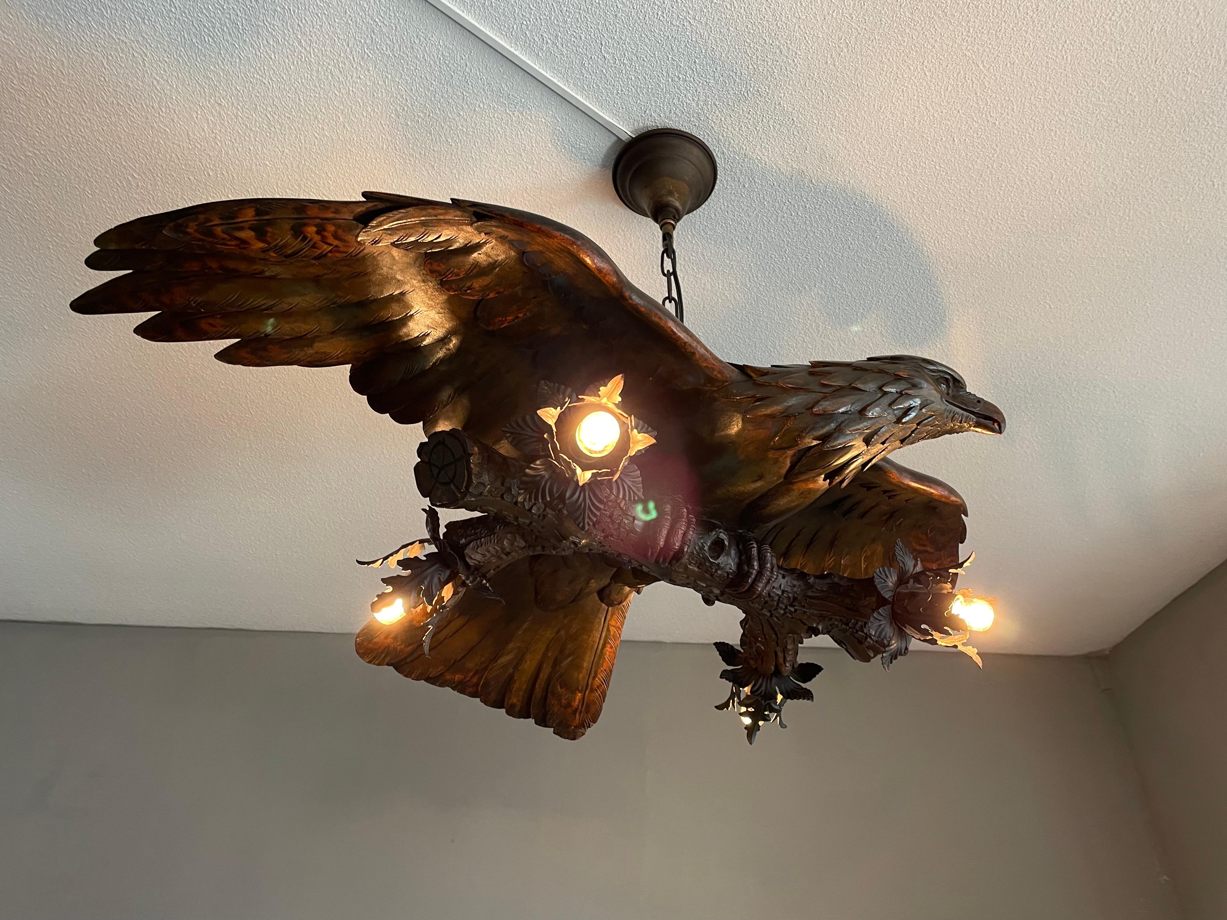 Antique, Rare and Large Hand Carved Black Forest Flying Eagle Pendant Chandelier For Sale 8