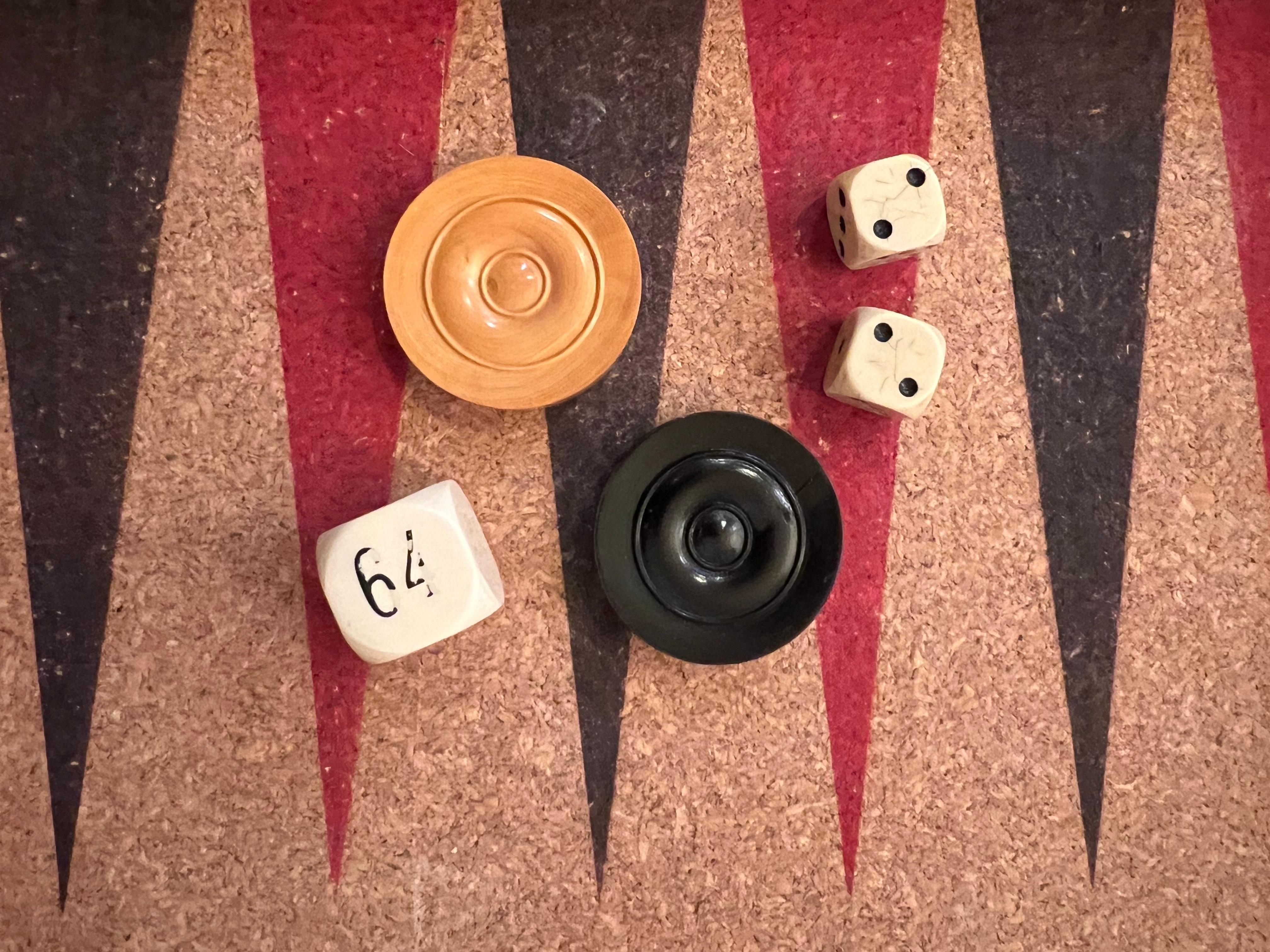 Antico e raro set da Backgammon con tavola di sughero e chips di Wood Potafolio In condizioni buone in vendita a San Diego, CA