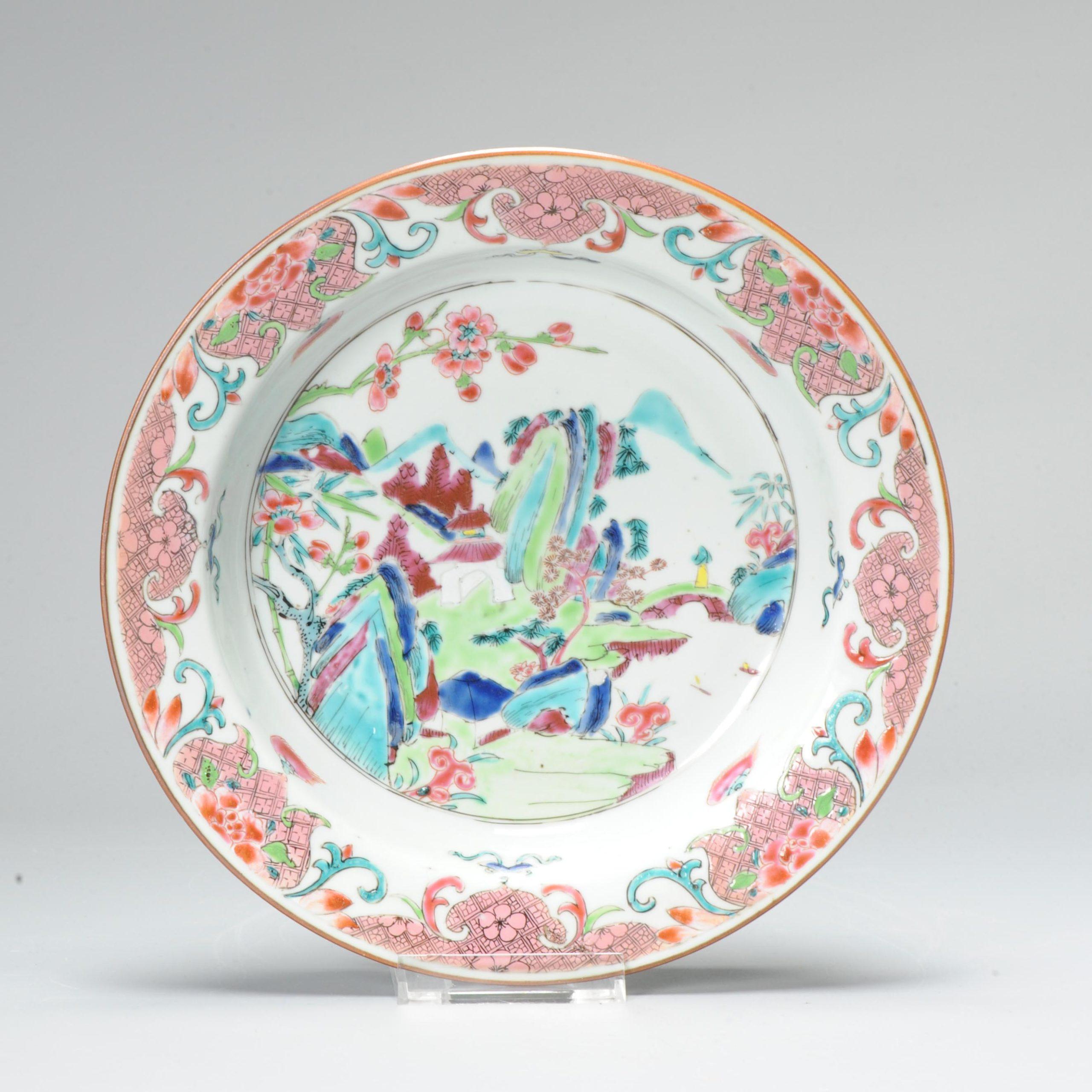 Qing Ancienne et rare assiette de paysage chinoise Famille Rose 18c Yongzheng/Qianlong China en vente