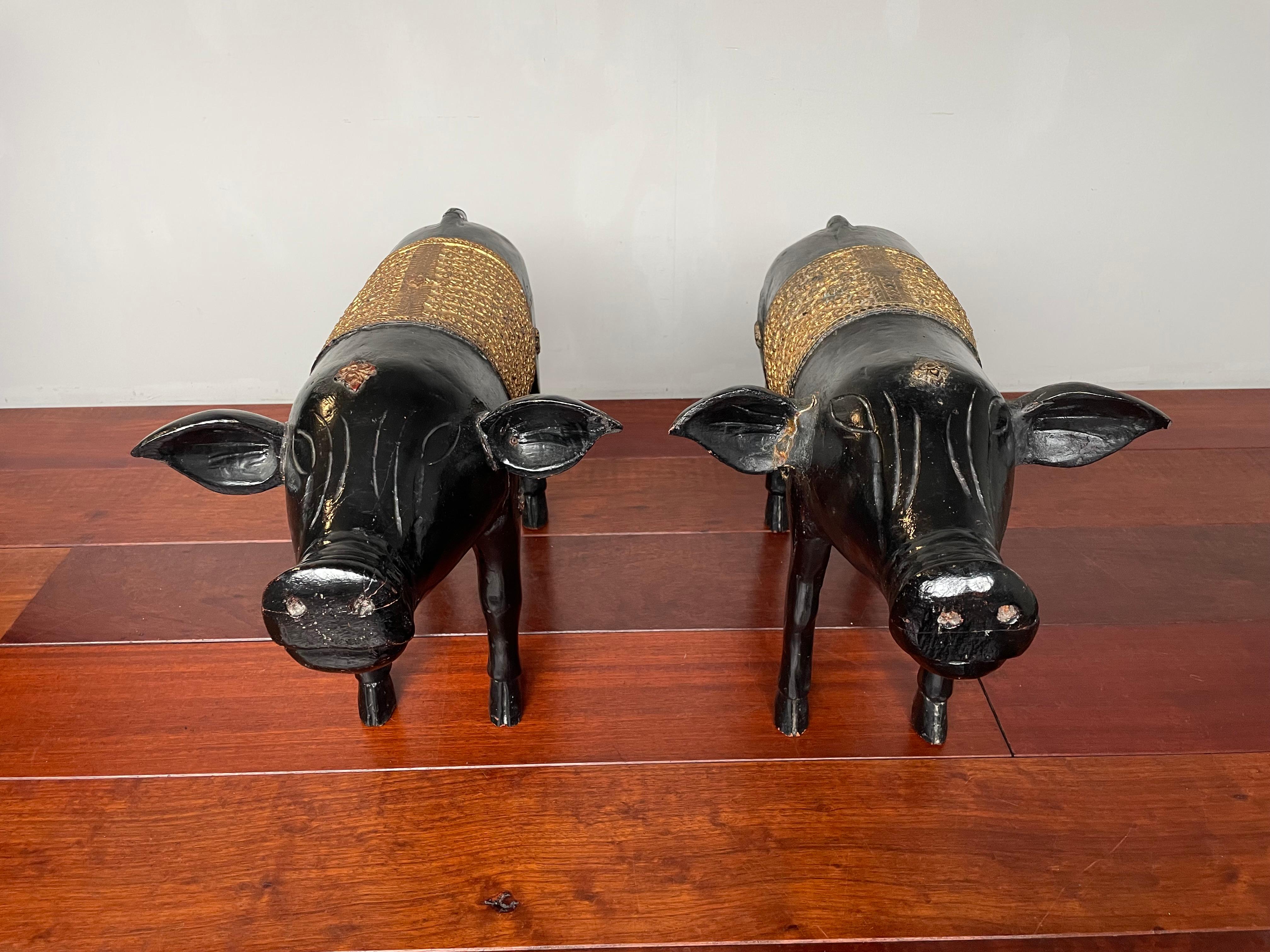Antique, Rare & Decorative Pair of Hand Carved and Hand Painted Pig Sculptures 7