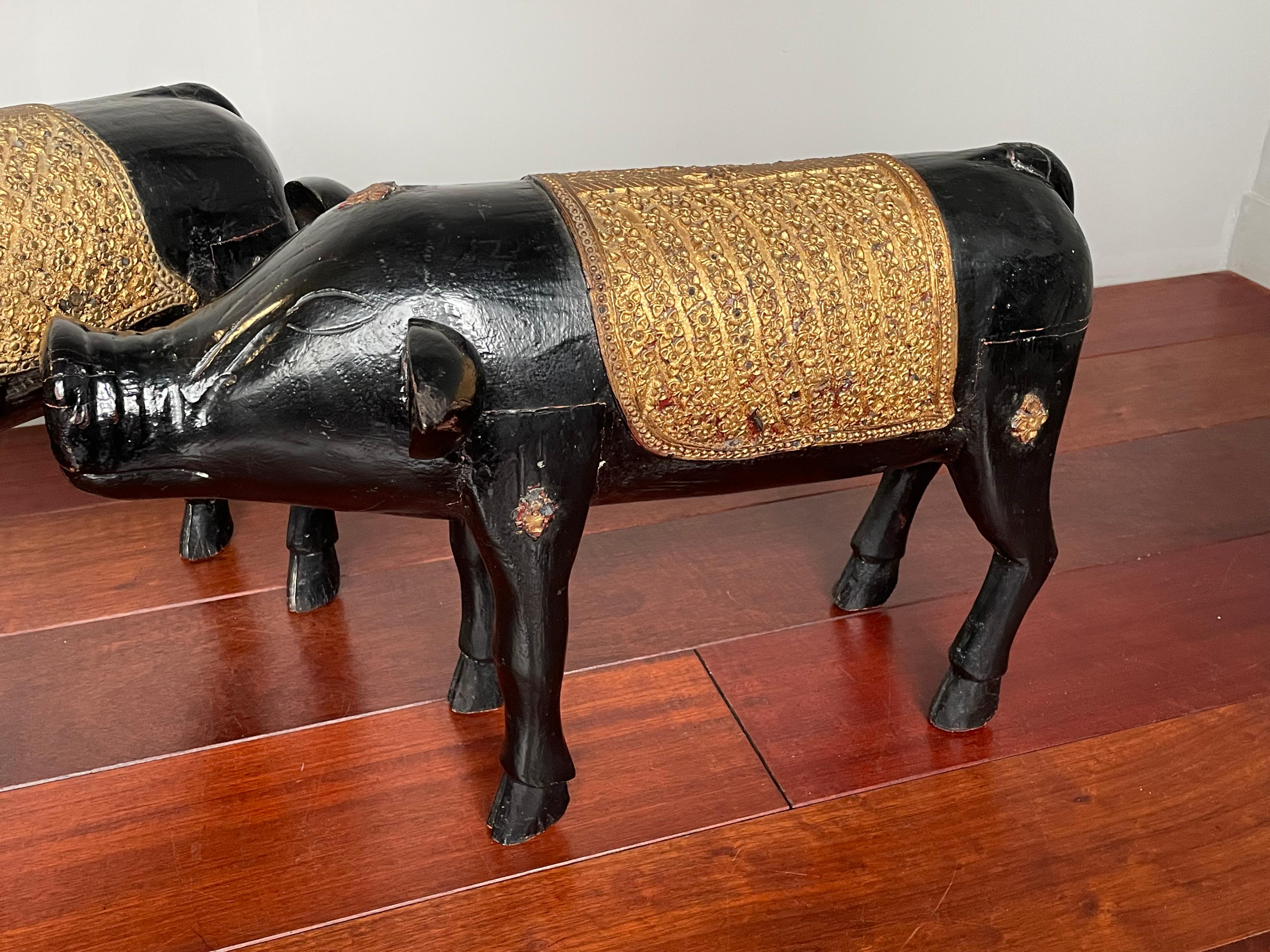 Antique, Rare & Decorative Pair of Hand Carved and Hand Painted Pig Sculptures 9