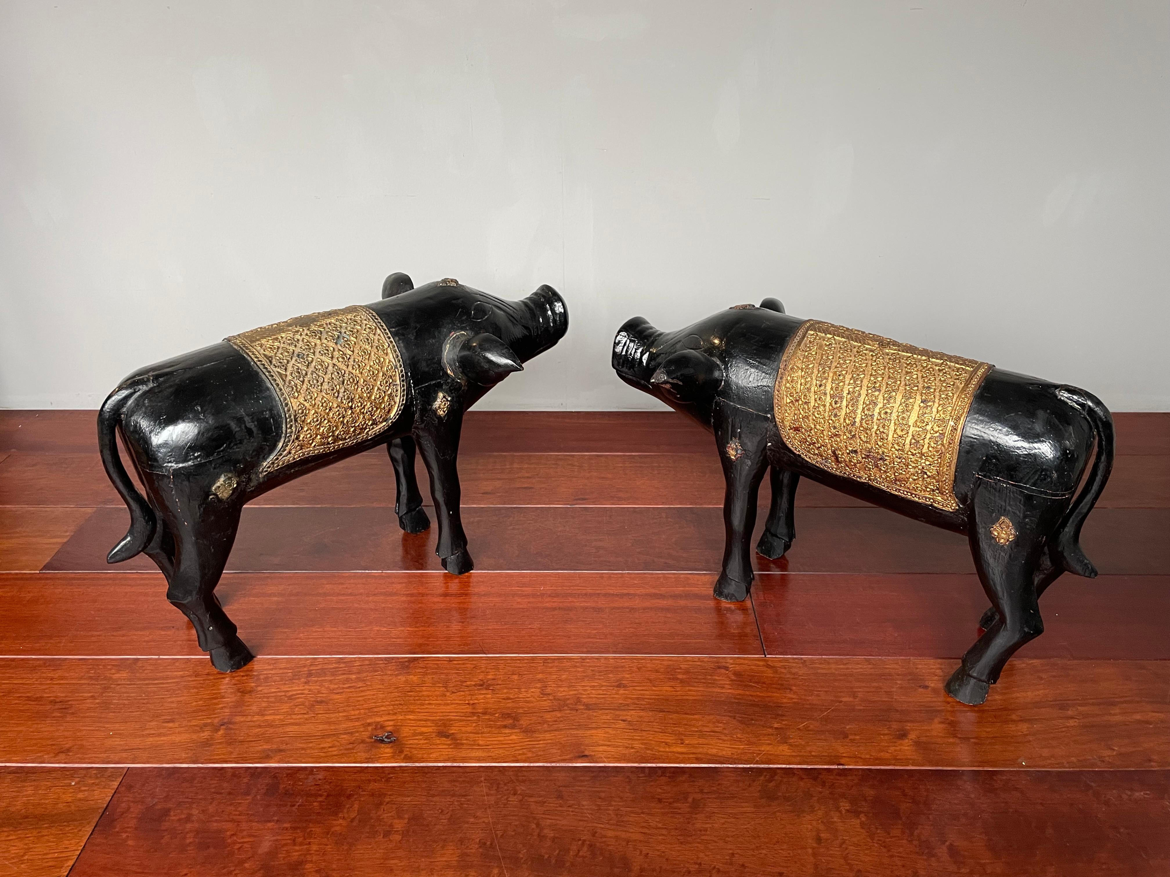 Antique, Rare & Decorative Pair of Hand Carved and Hand Painted Pig Sculptures 10
