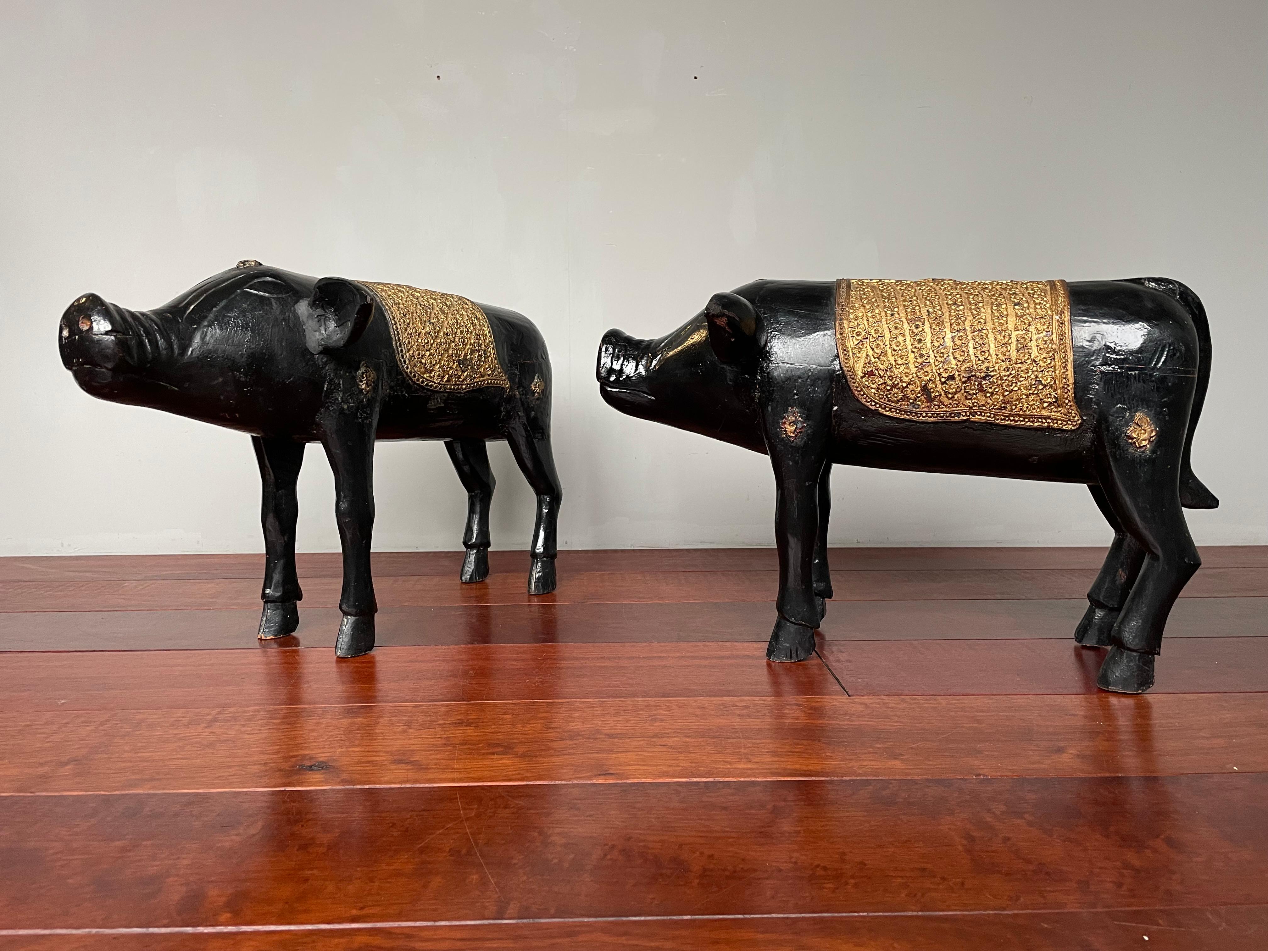 Antique, Rare & Decorative Pair of Hand Carved and Hand Painted Pig Sculptures 12