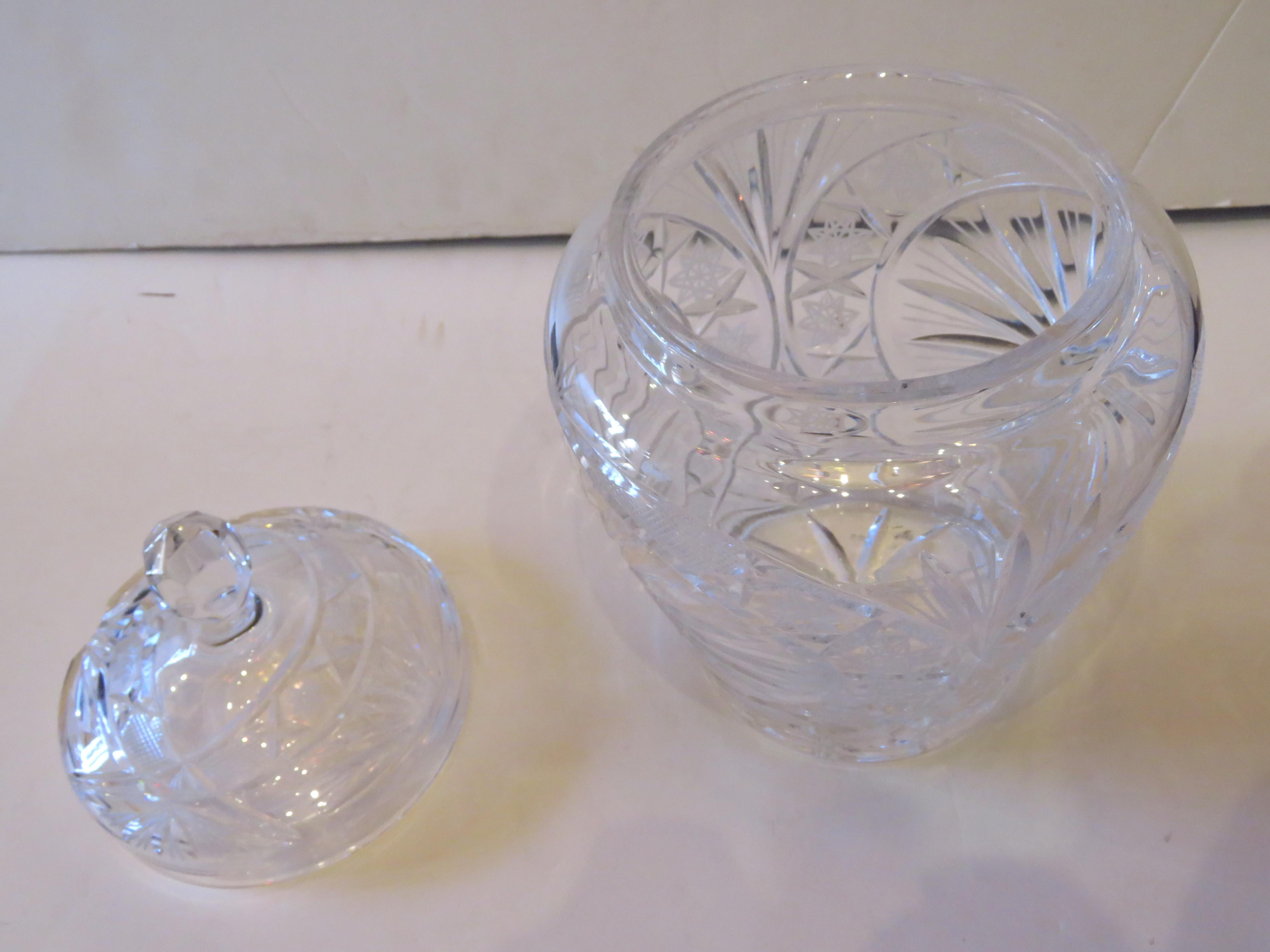 20th Century Antique Rare Estate Handcut Heavy Ethched Queen Lace Crystal Lid Jar Circa 1900 For Sale