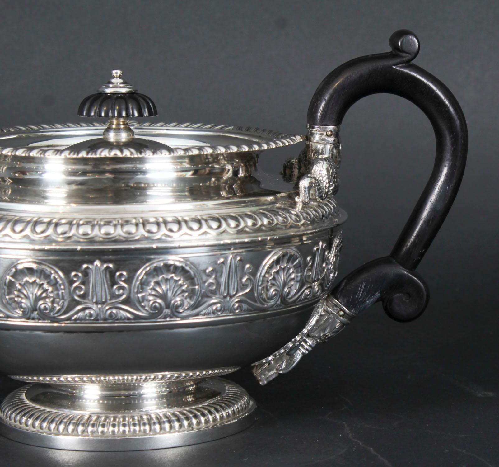 Antigua y rara tetera georgiana de plata de ley de Paul Storr 1812 Siglo XIX en venta 1