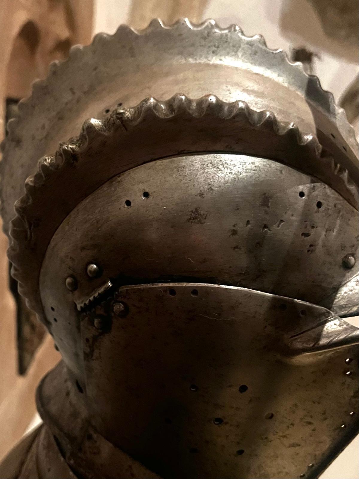Antique Rare Italian 16th Century Infantry Armour with Burgonet Helmet & Halberd For Sale 3