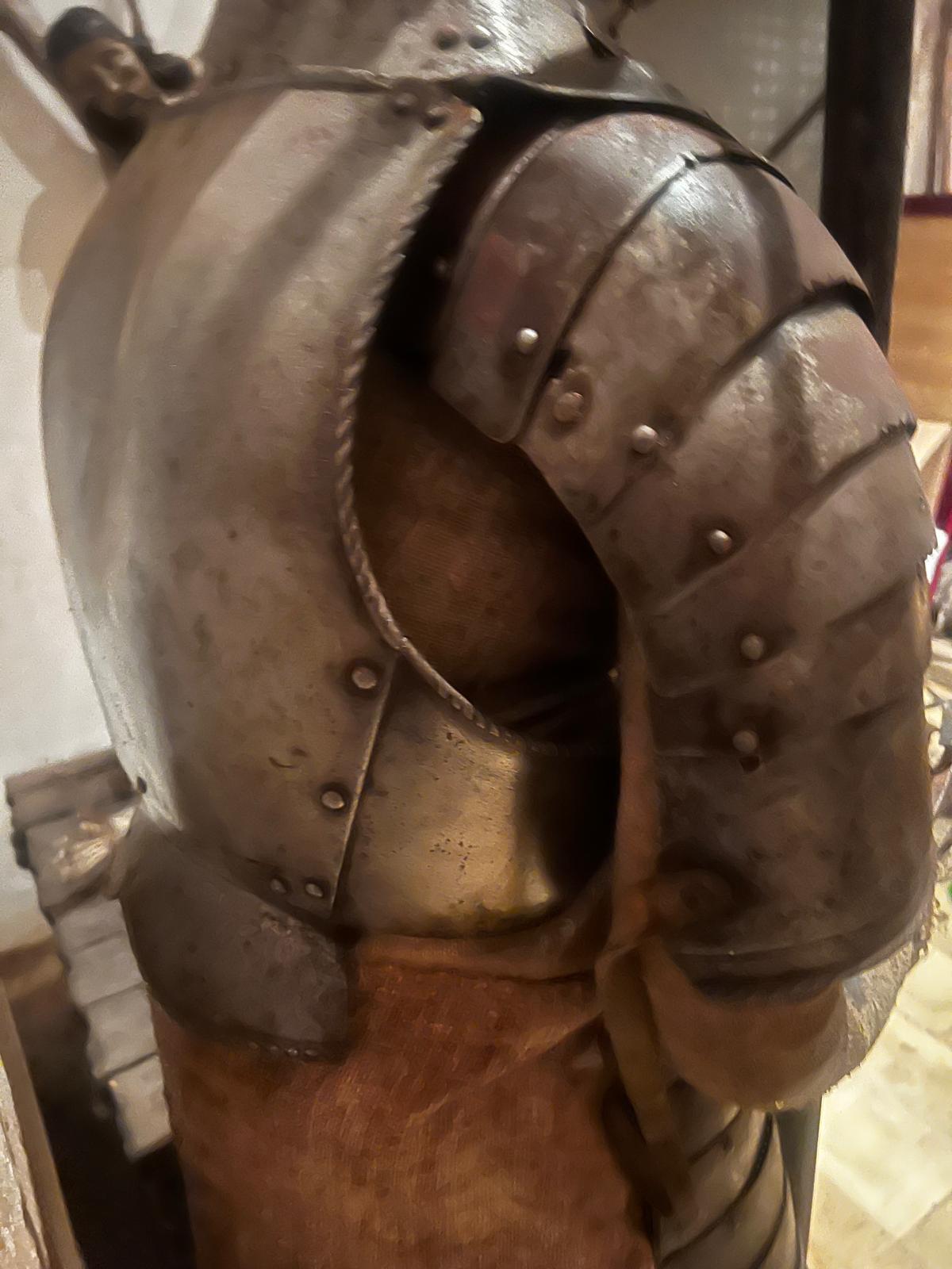 Antique Rare Italian 16th Century Infantry Armour with Burgonet Helmet & Halberd For Sale 1