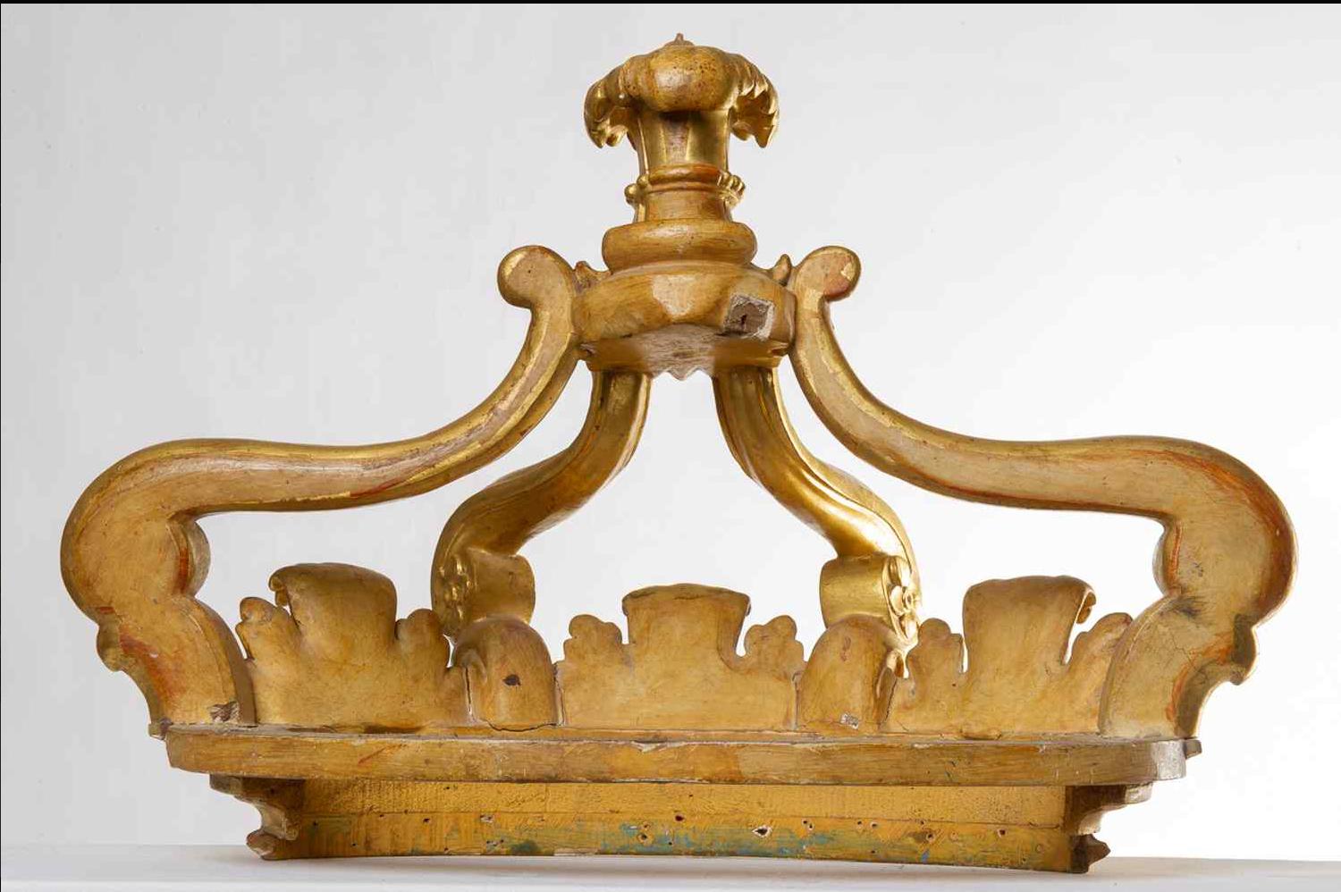 carved wooden crown