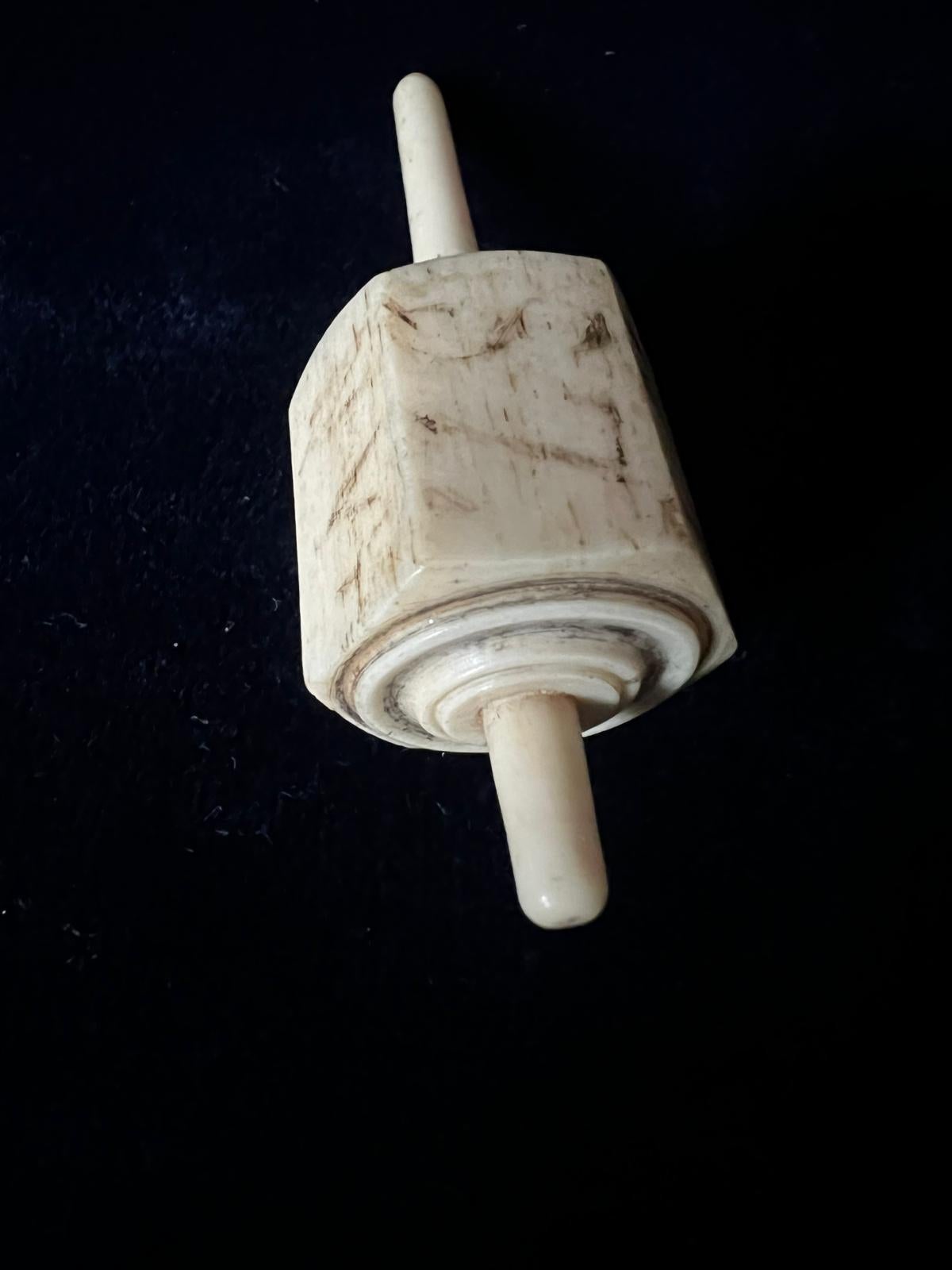 Antique Rare Judaica Dreidel Germany 19th Century In Good Condition For Sale In Doha, QA