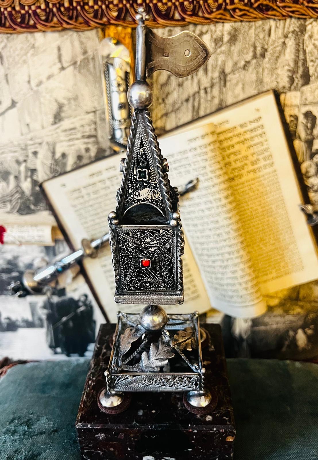 Antique Rare Judaica Silver Spice Tower 18th century Germany In Good Condition For Sale In Doha, QA