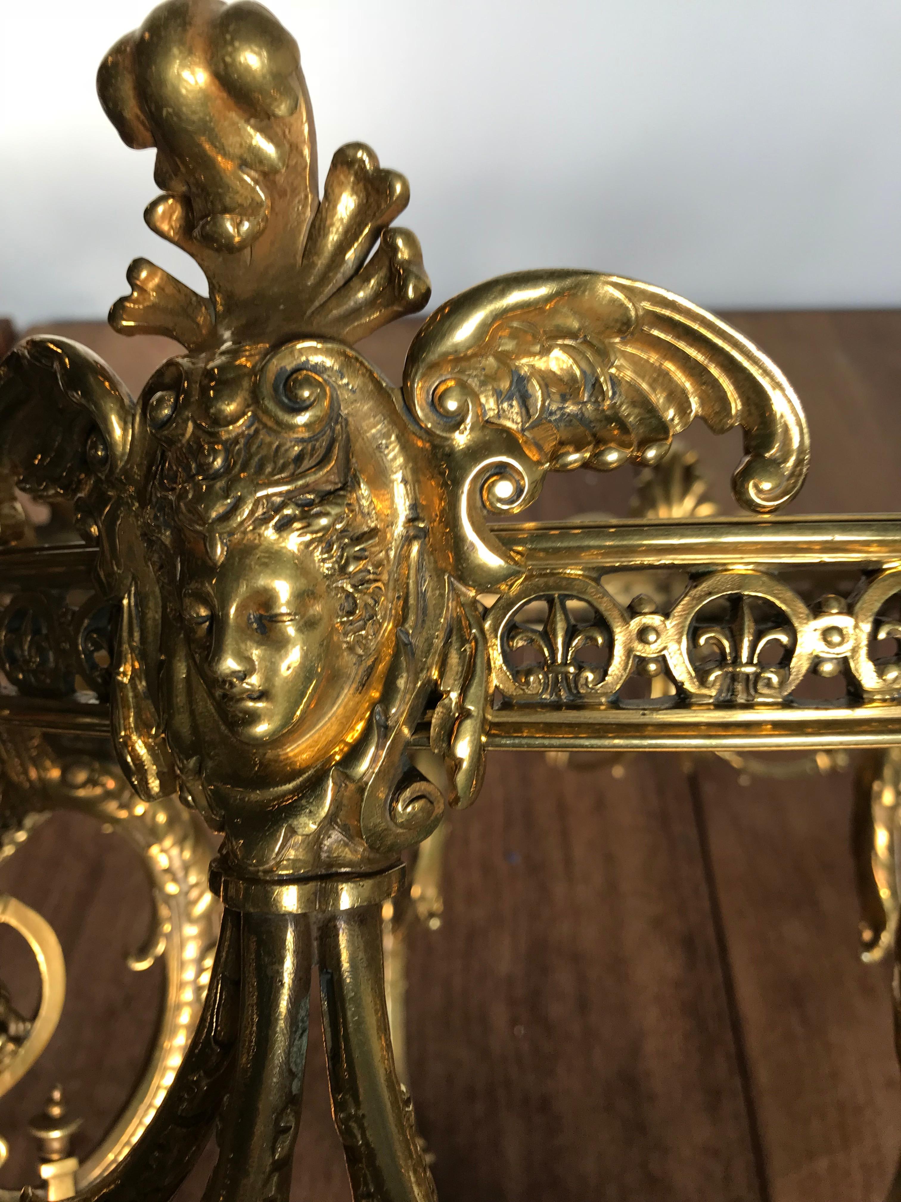 Monumental lustre à huile sculpté en bronze doré de style néoclassique  en vente 8