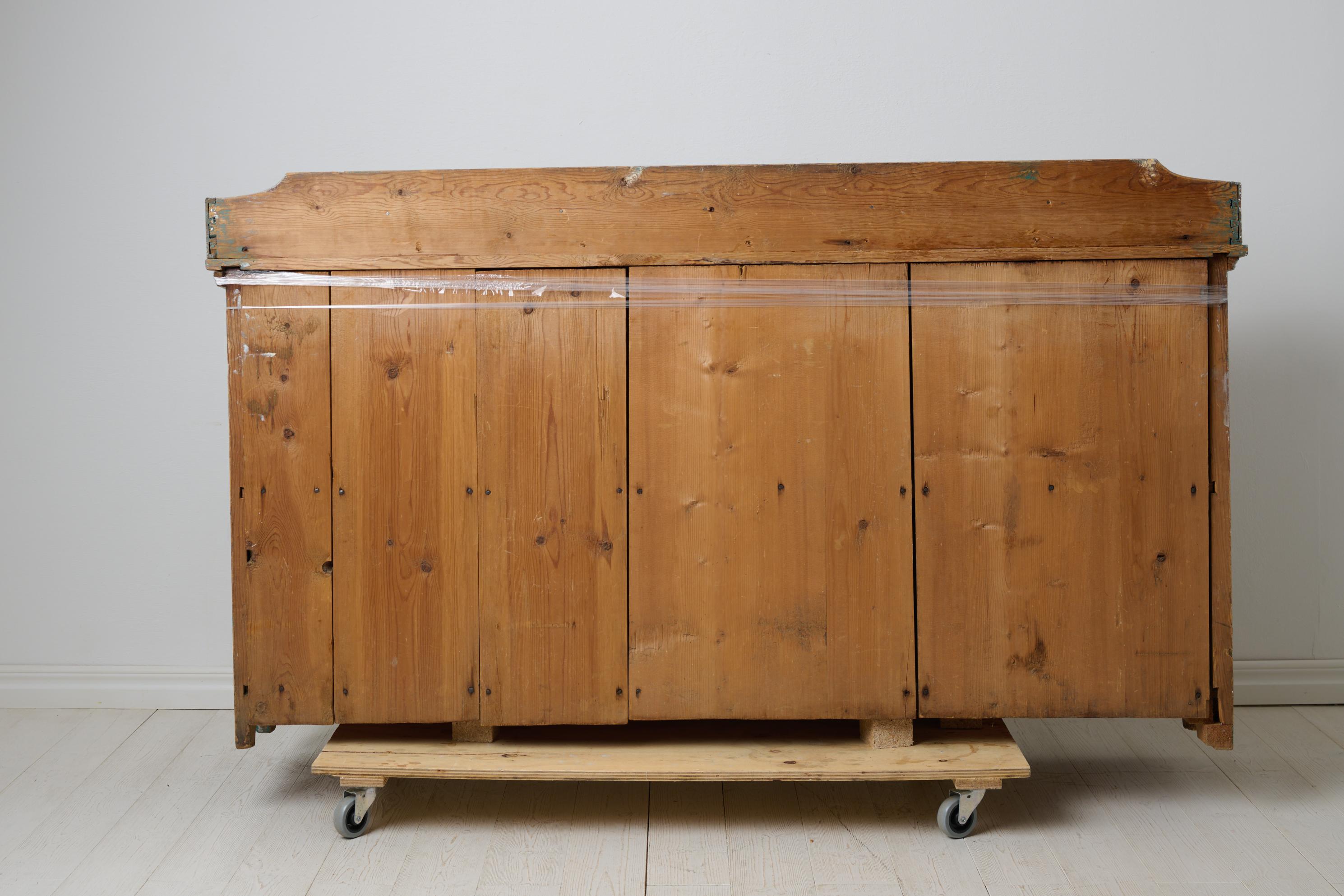 Antique Rare Low and Wide Northern Swedish Sideboard from the Gustavian Period For Sale 9