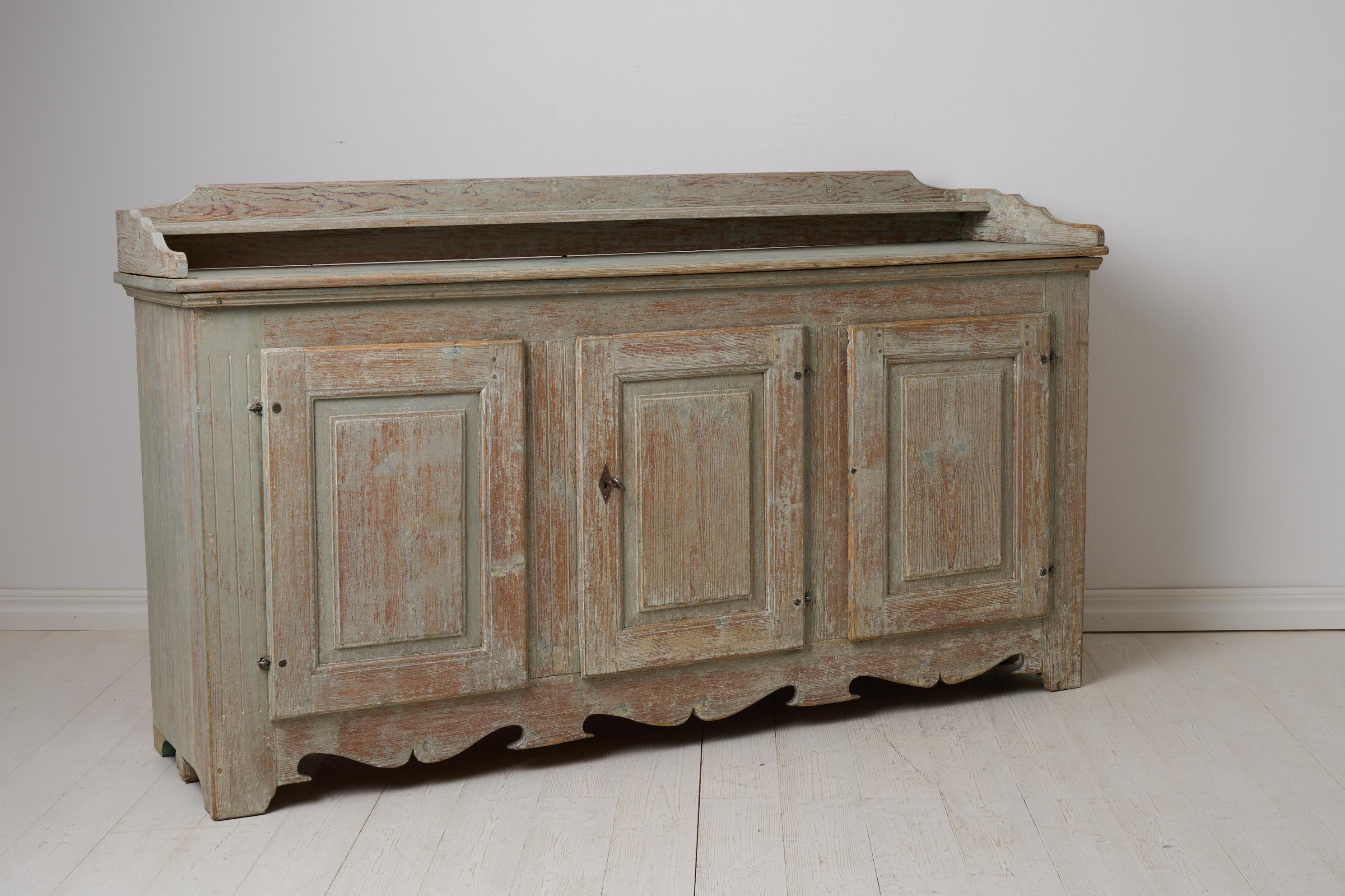 Antique Rare Low and Wide Northern Swedish Sideboard from the Gustavian Period For Sale 1