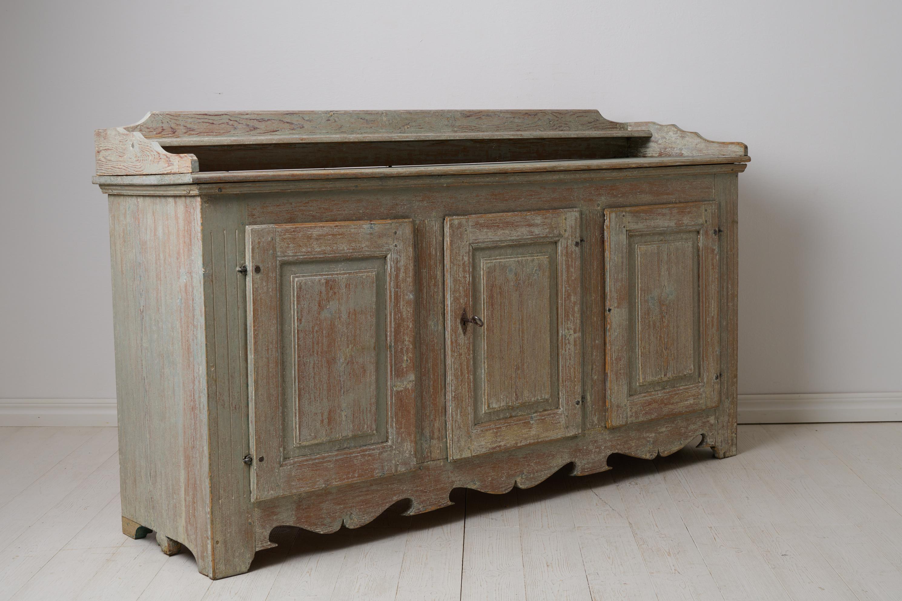 Antique Rare Low and Wide Northern Swedish Sideboard from the Gustavian Period For Sale 2