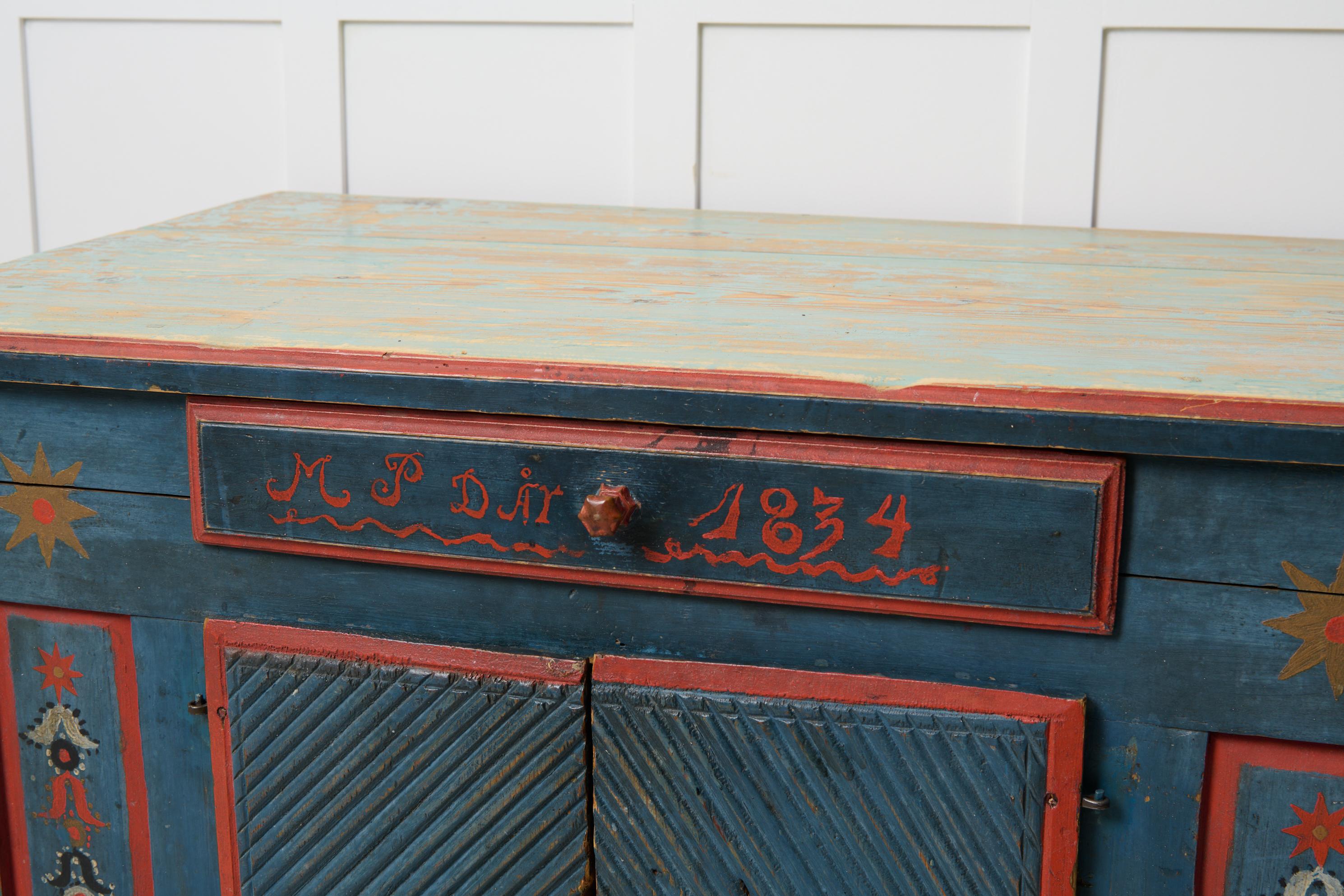 Antique Rare Swedish Sideboard, Unusually Low Gustavian Style Original Paint For Sale 4