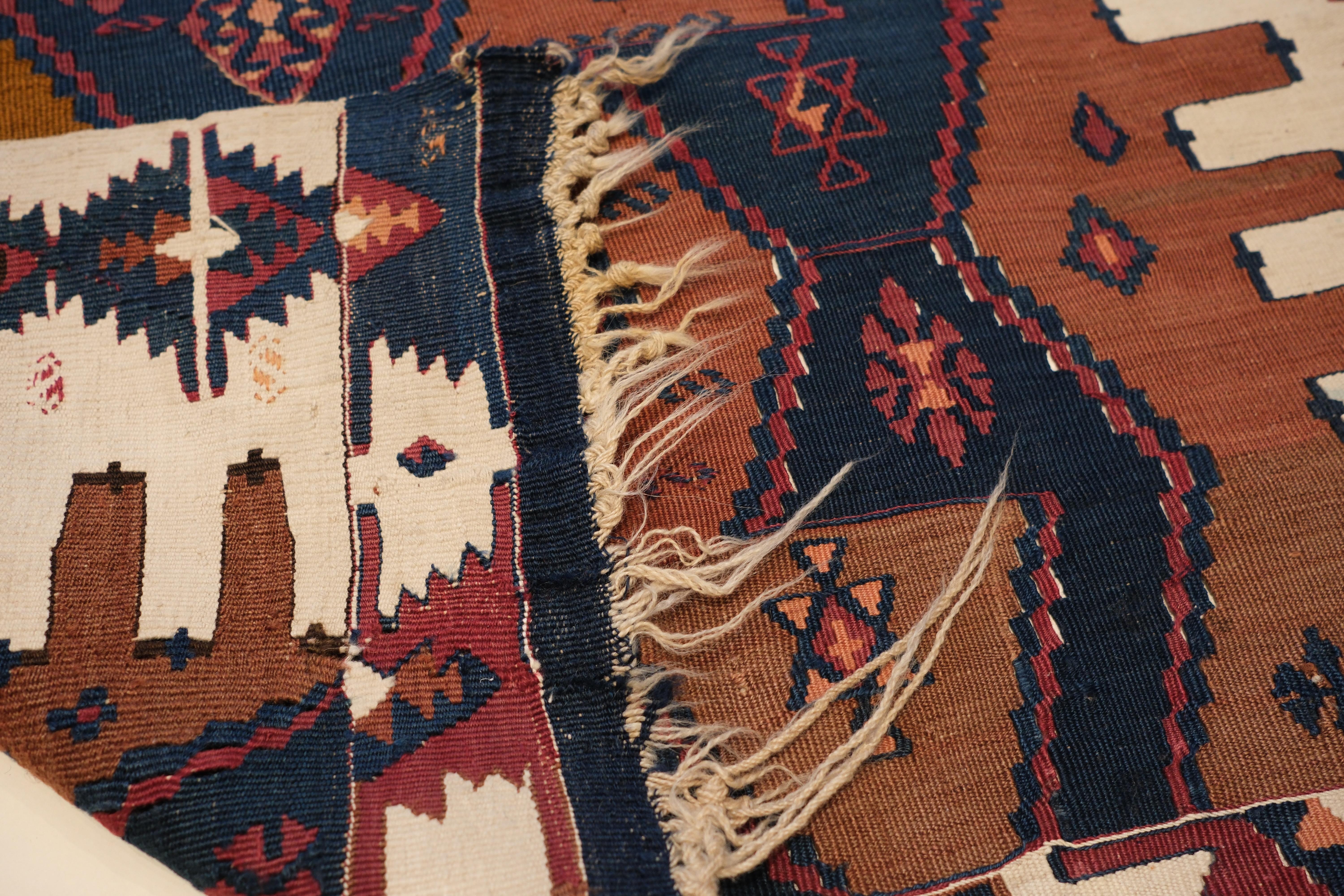 Antique Rashwan Malatya Kilim Rug Wool Vintage Eastern Anatolian Turkish Carpet In Distressed Condition For Sale In Tokyo, JP
