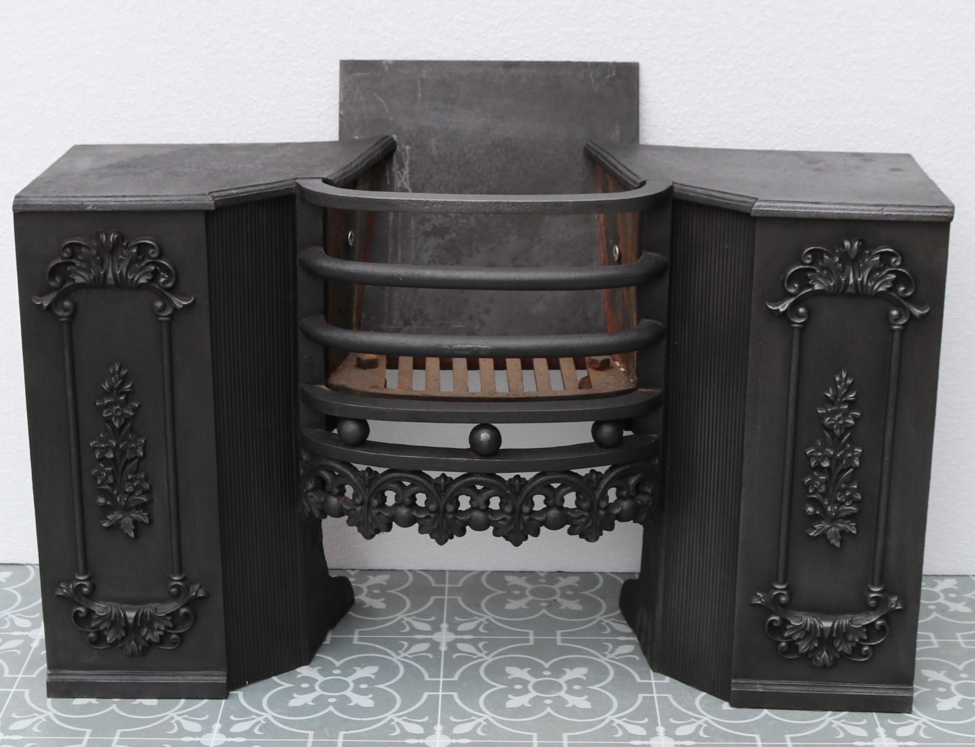English Antique Georgian Cast Iron Hob Grate For Sale