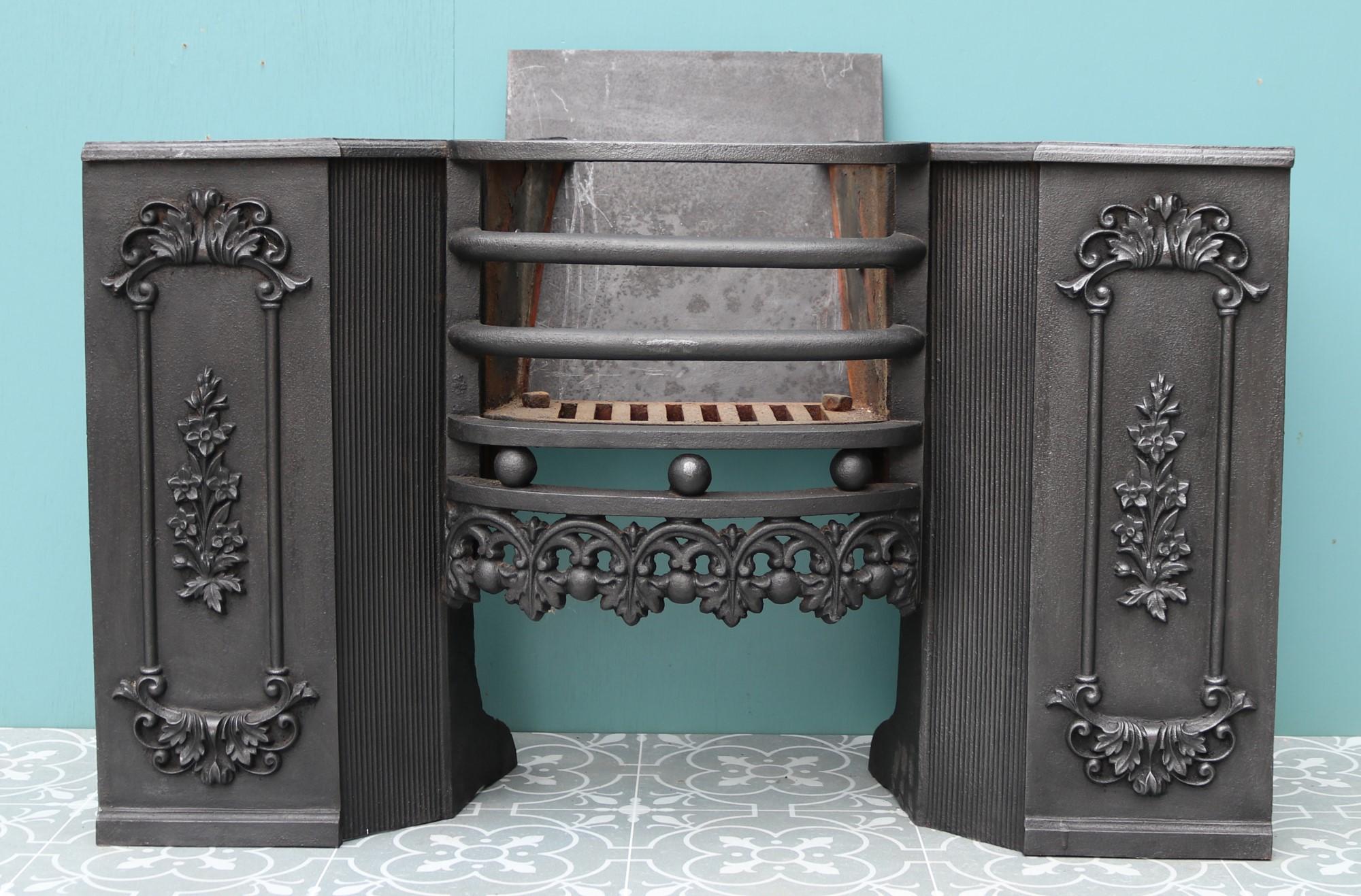 Antique Georgian Cast Iron Hob Grate For Sale 1