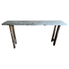 Consola antigua de madera recuperada