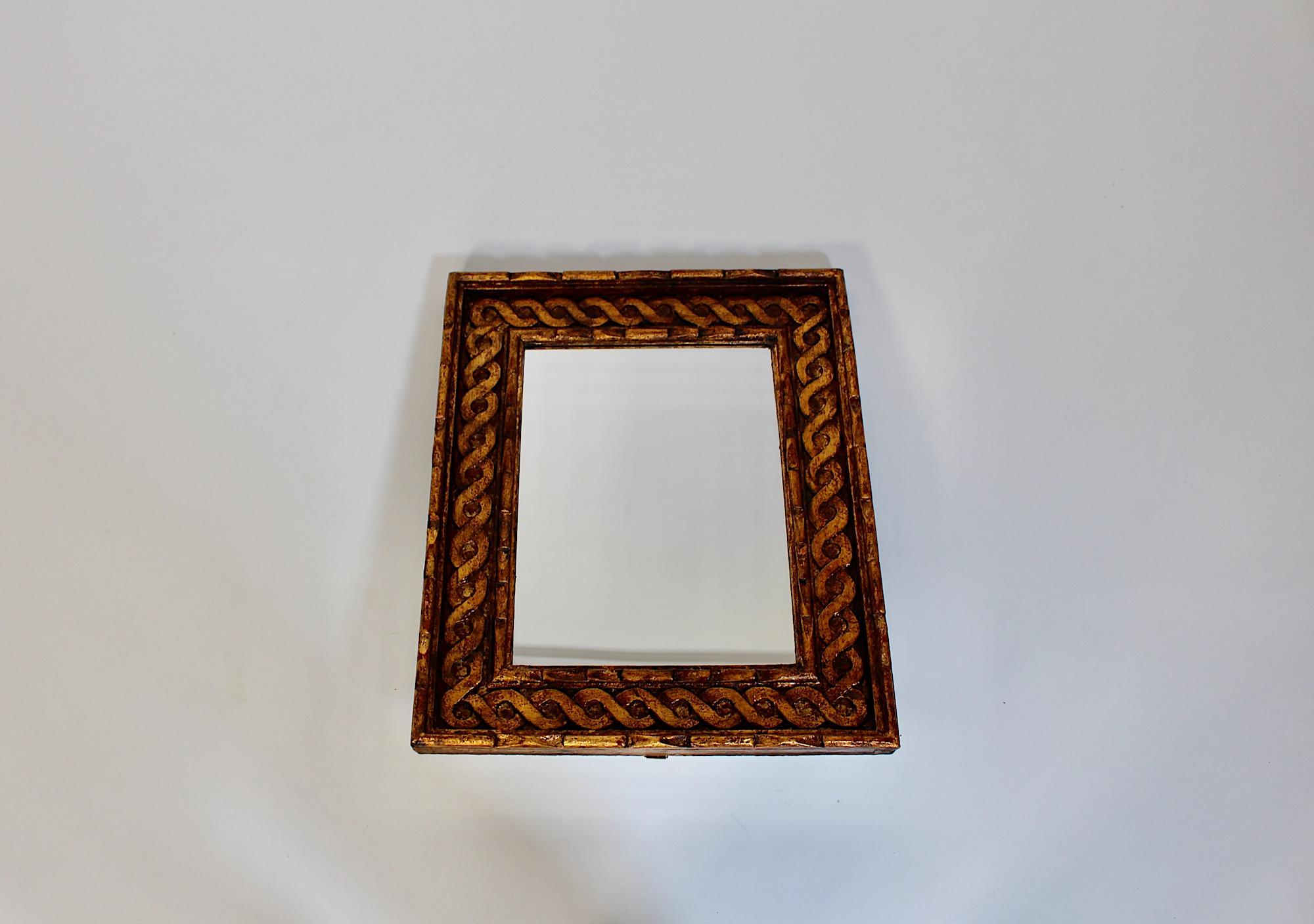 Antiguo Espejo de Pared Rectangular Tallado Madera Dorada circa 1780 Austria en venta 5
