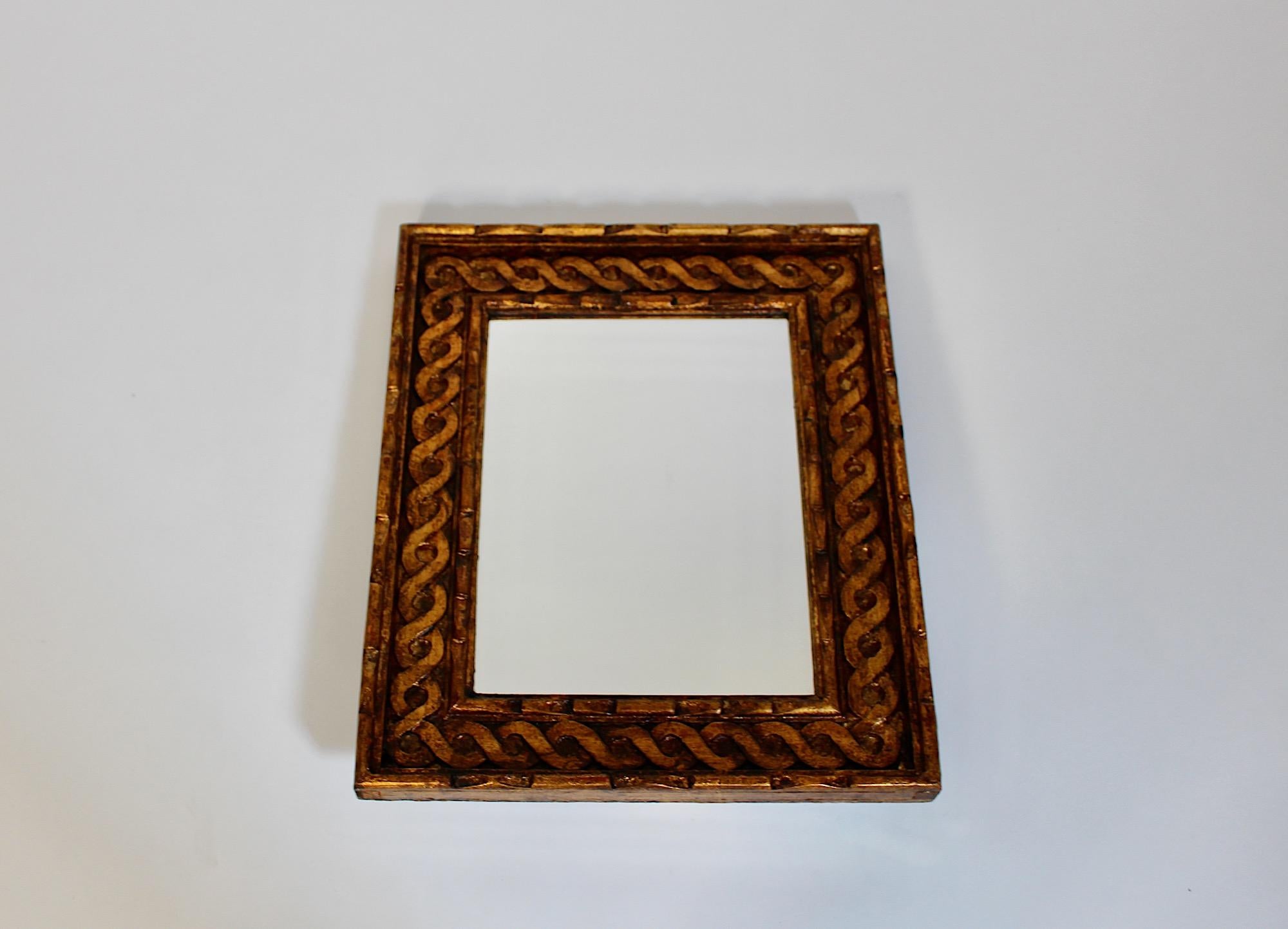 Antiguo Espejo de Pared Rectangular Tallado Madera Dorada circa 1780 Austria Dorado en venta