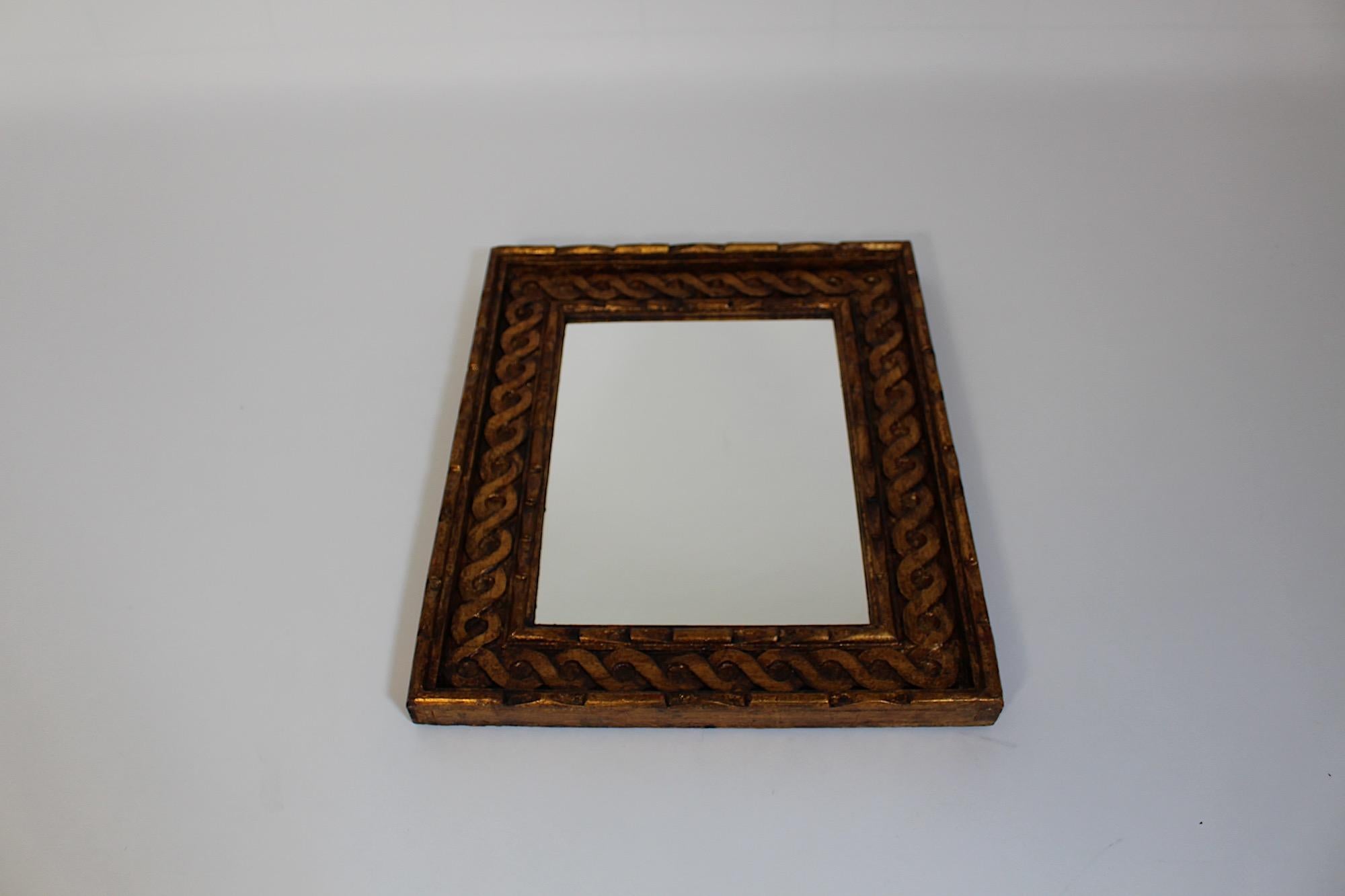 Antiguo Espejo de Pared Rectangular Tallado Madera Dorada circa 1780 Austria en venta 2