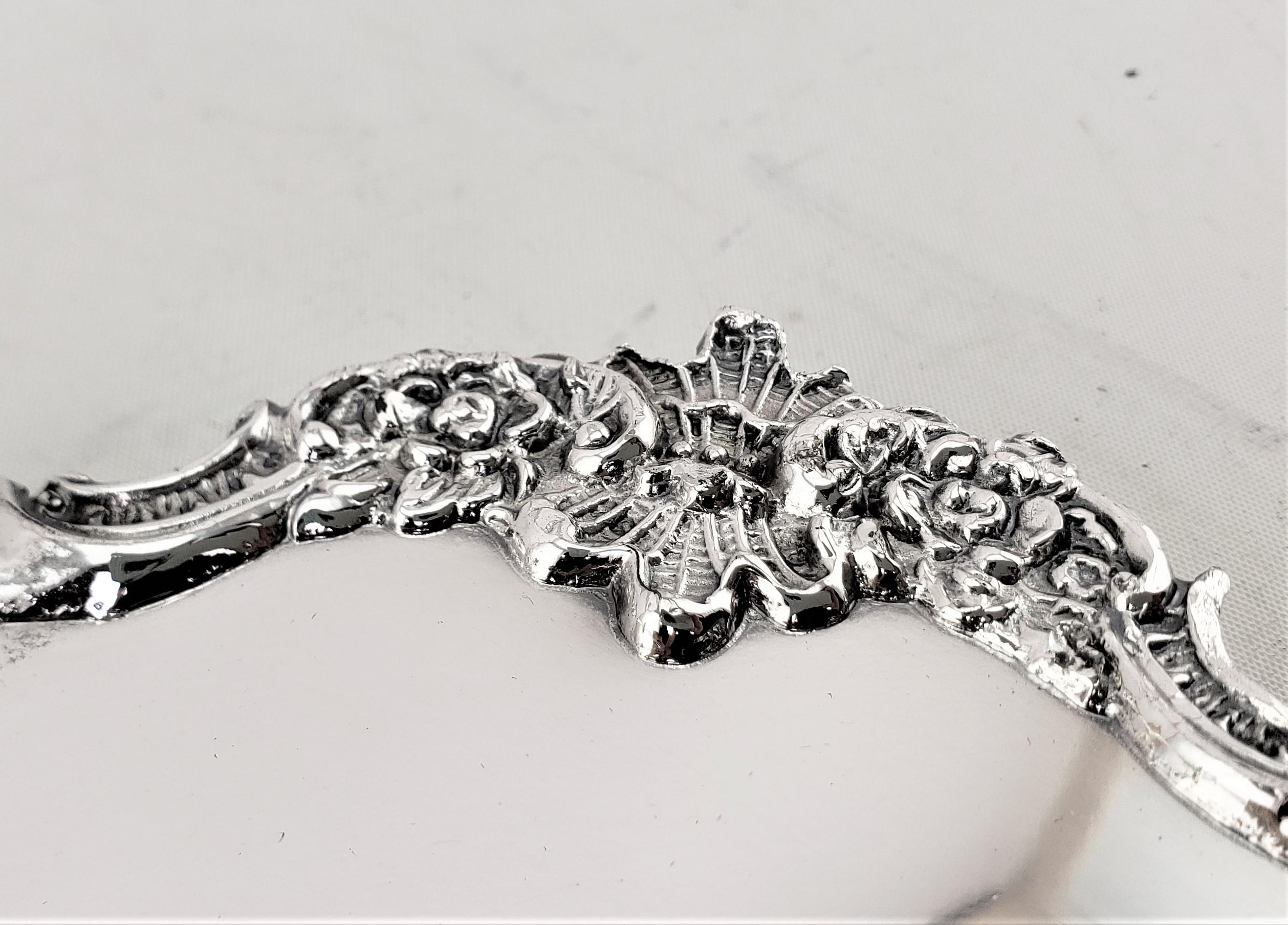 Antico vassoio da portata rettangolare placcato in argento con decorazione a corda stilizzata in vendita 7