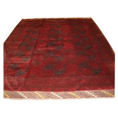 Antiker roter afghanischer antiker Teppich mit traditionellem Ersari-Design